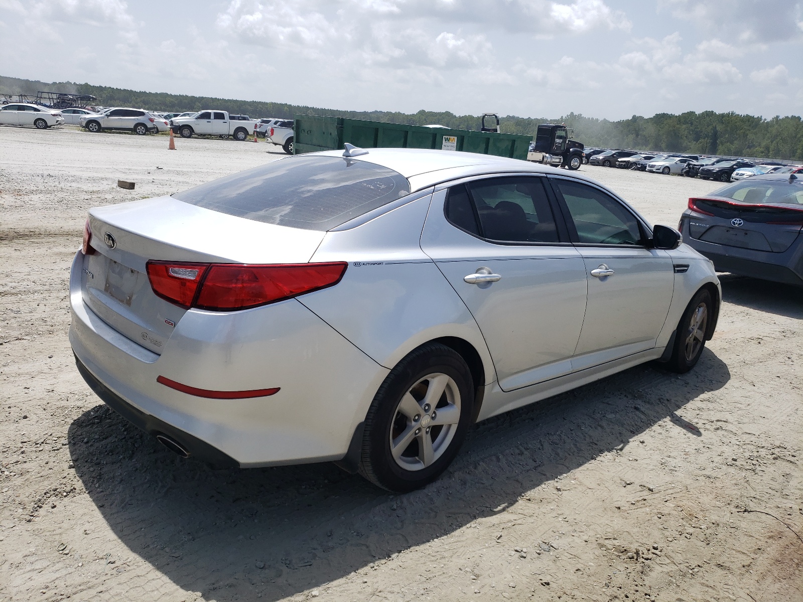 2015 Kia Optima Lx vin: 5XXGM4A71FG420976