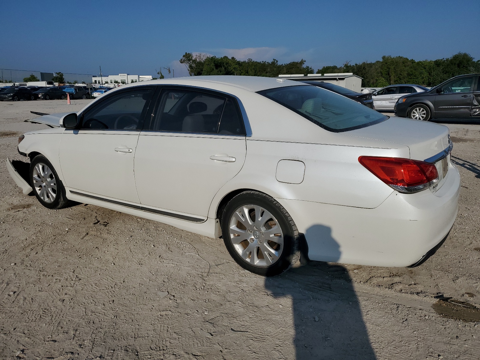 4T1BK3DB8BU438207 2011 Toyota Avalon Base