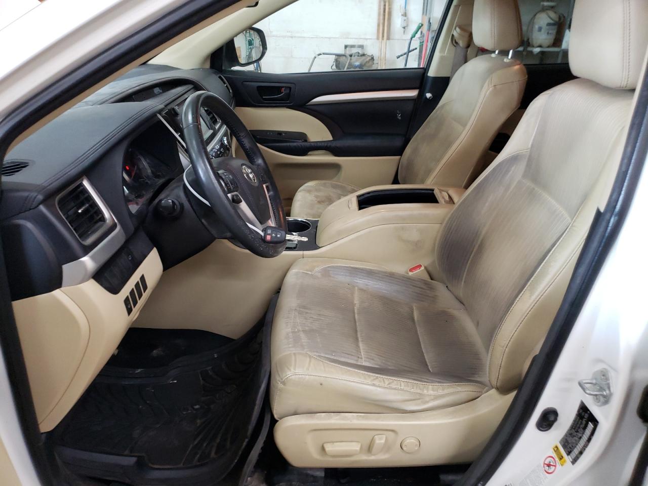 2015 Toyota Highlander Le VIN: 5TDZKRFH6FS098749 Lot: 67764804