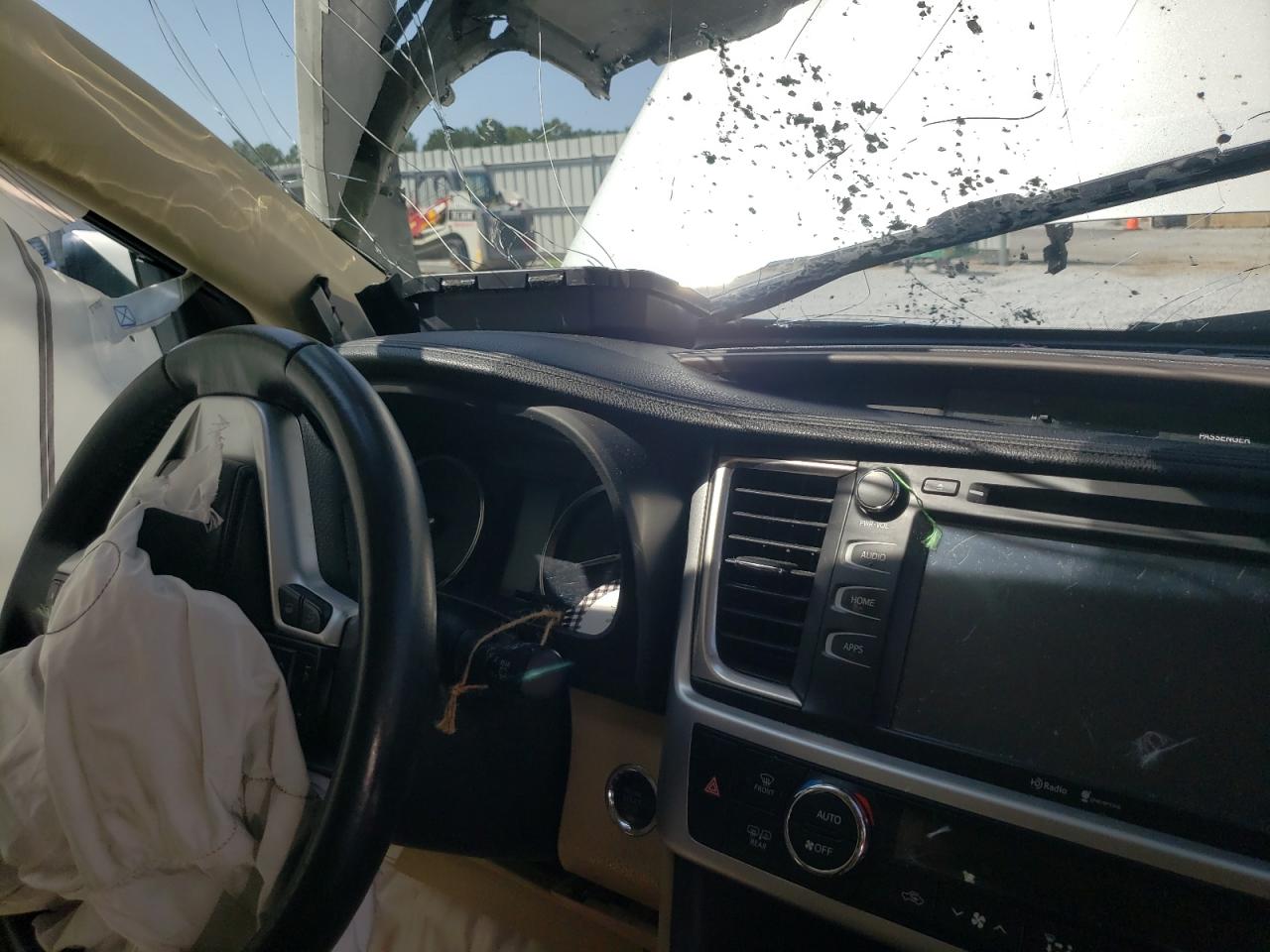 2014 Toyota Highlander Xle VIN: 5TDKKRFHXES025237 Lot: 65426724