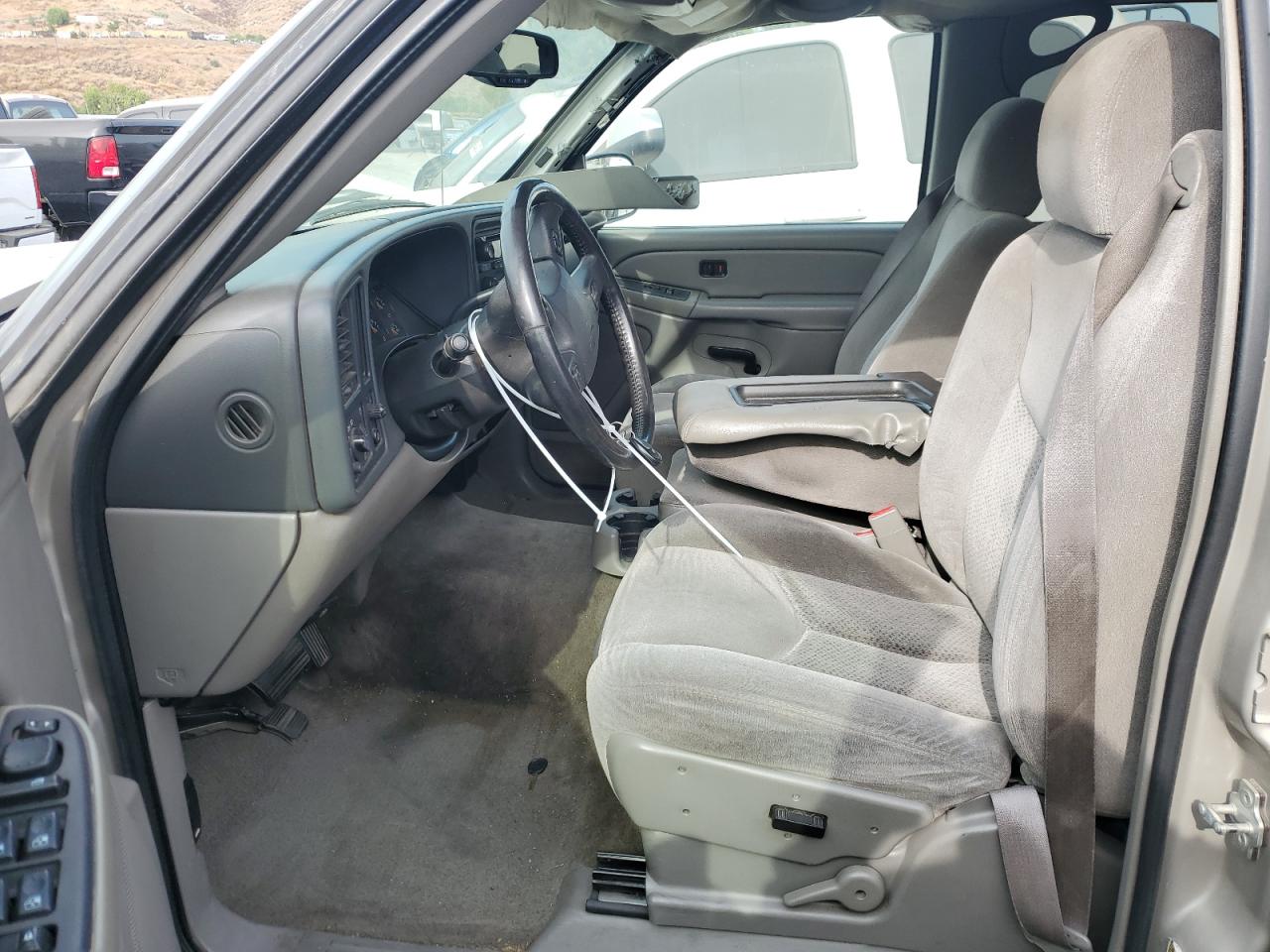 2005 Chevrolet Tahoe C1500 VIN: 1GNEC13V85R191185 Lot: 64978944