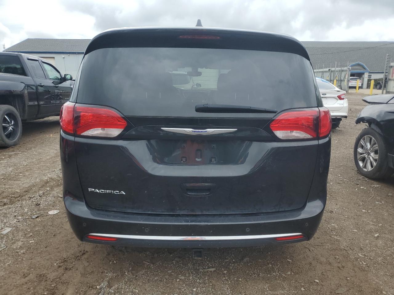 2018 Chrysler Pacifica Touring L Plus VIN: 2C4RC1EG5JR315653 Lot: 69102644