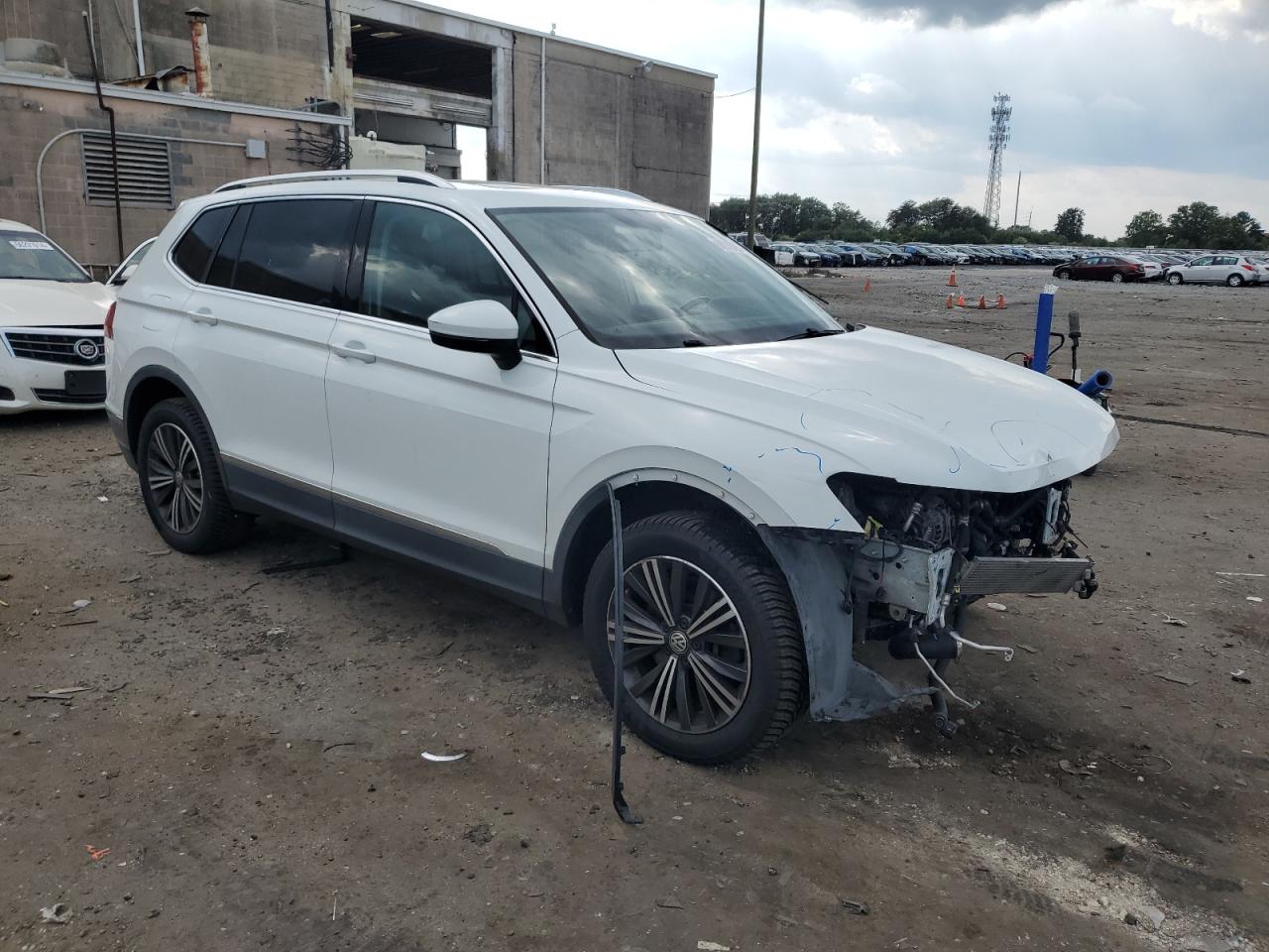 2018 Volkswagen Tiguan - Image 4