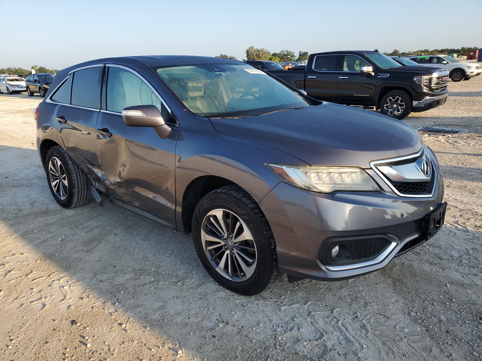 5J8TB4H72HL018589 2017 Acura Rdx Advance