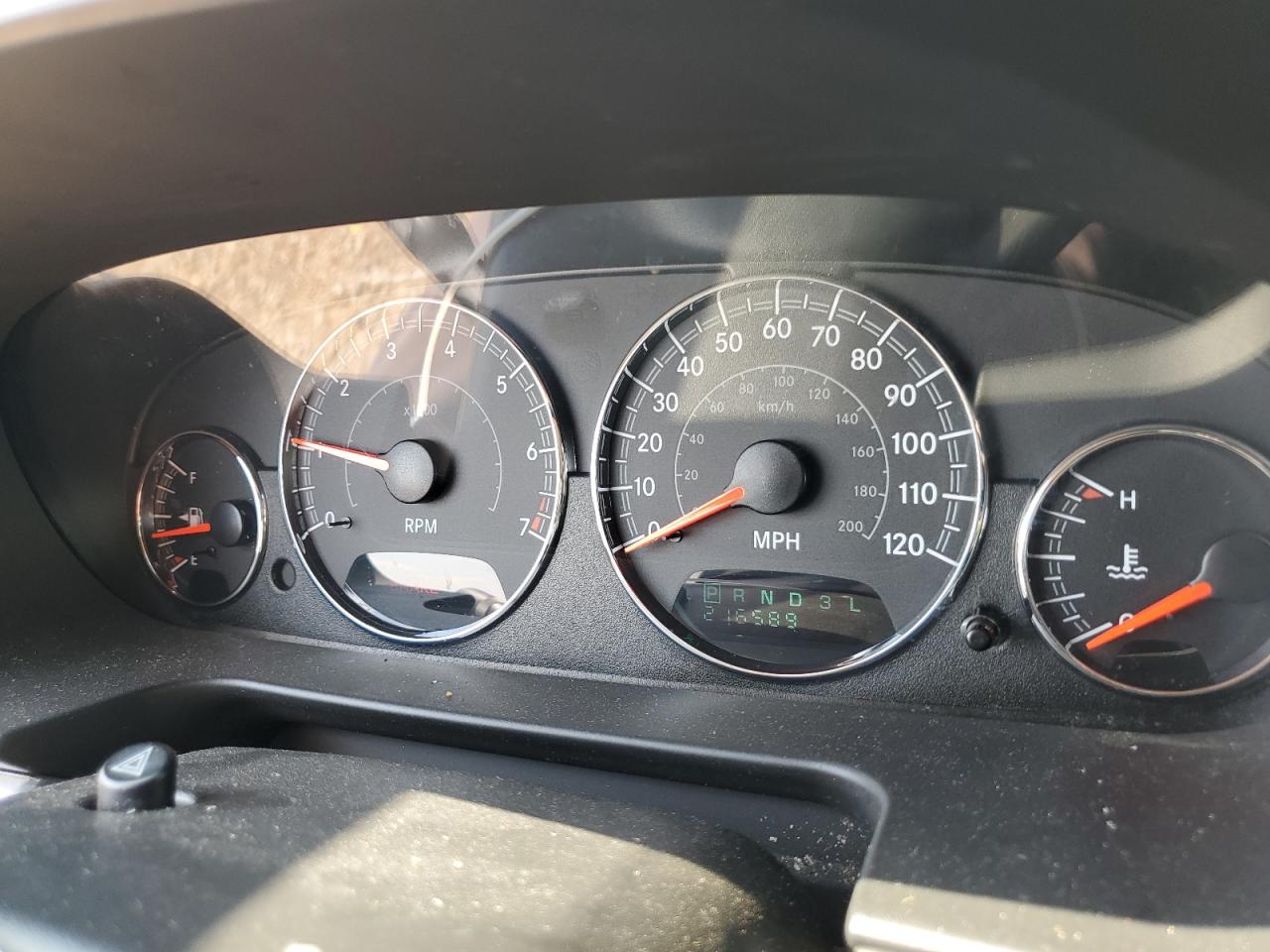 2006 Chrysler Sebring - Image 9