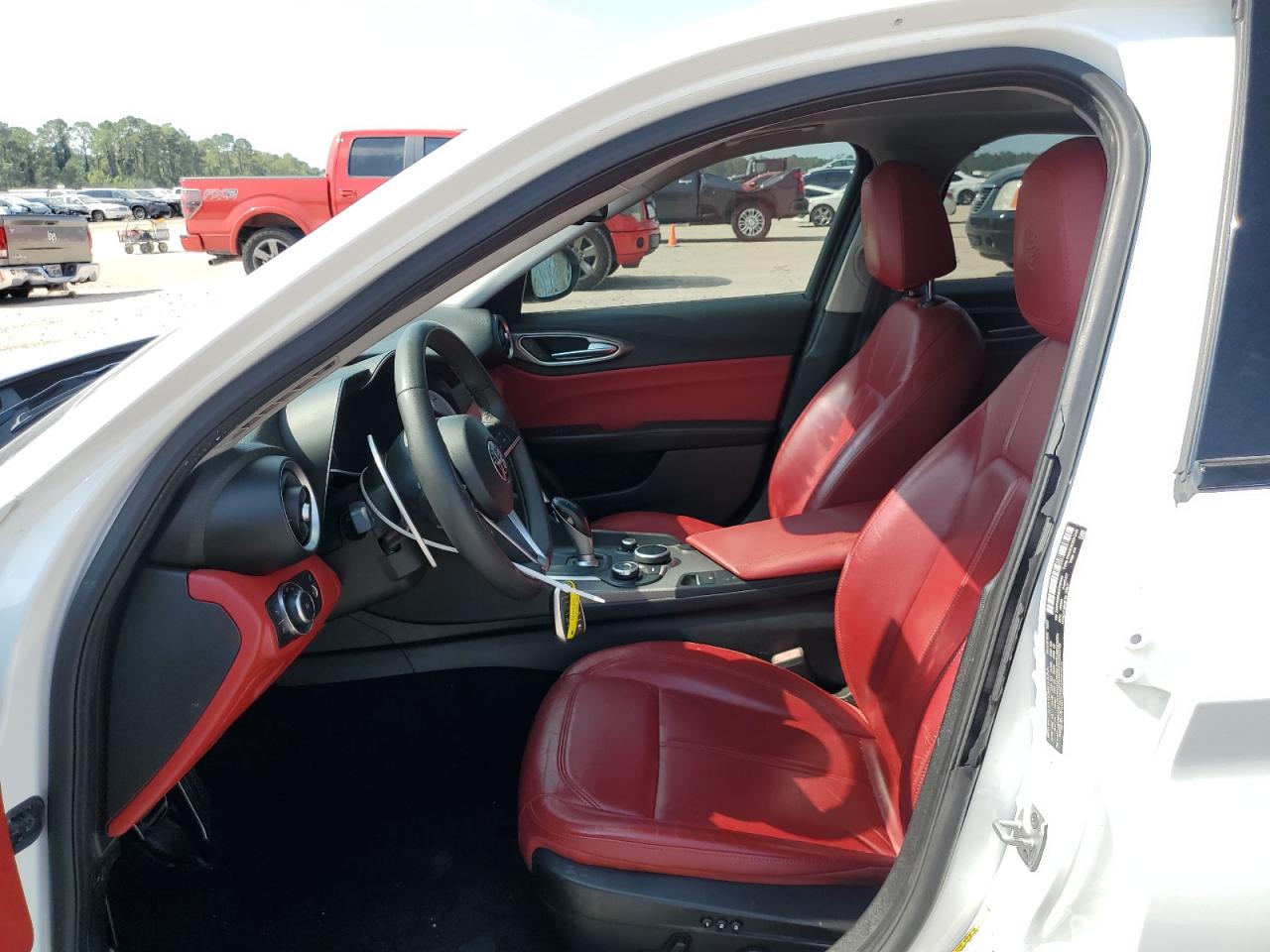 2017 Alfa Romeo Giulia VIN: ZARFAEBN0H7556444 Lot: 66730544