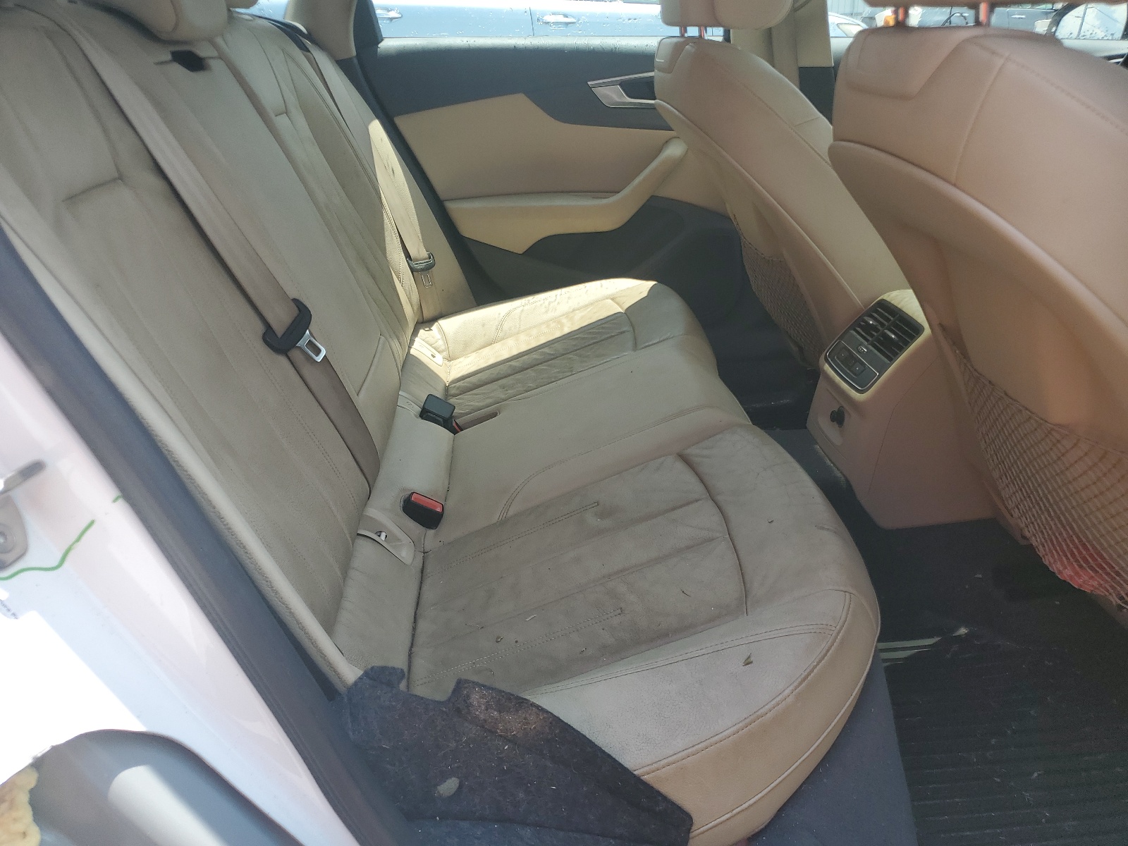 WAUKMAF43JA076396 2018 Audi A4 Premium