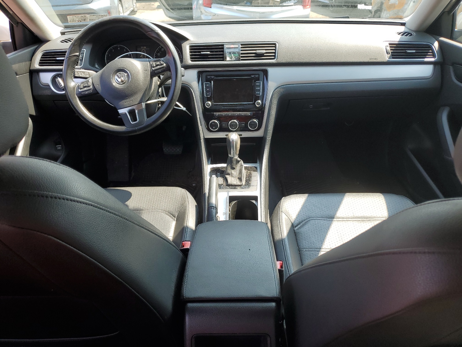 1VWBP7A33CC086586 2012 Volkswagen Passat Se