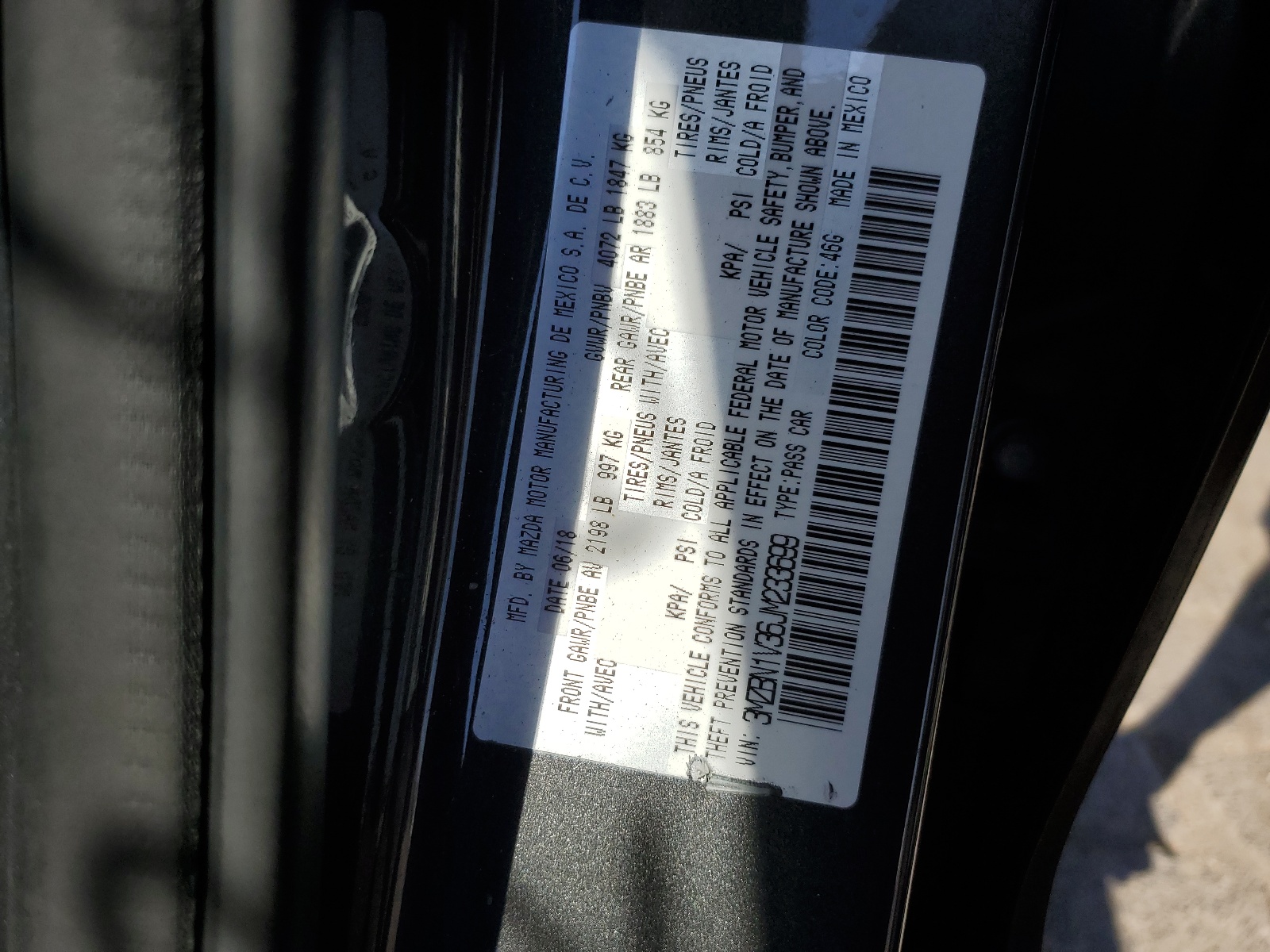 3MZBN1V36JM233699 2018 Mazda 3 Touring