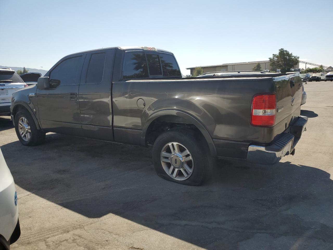2005 Ford F-150 - Image 2