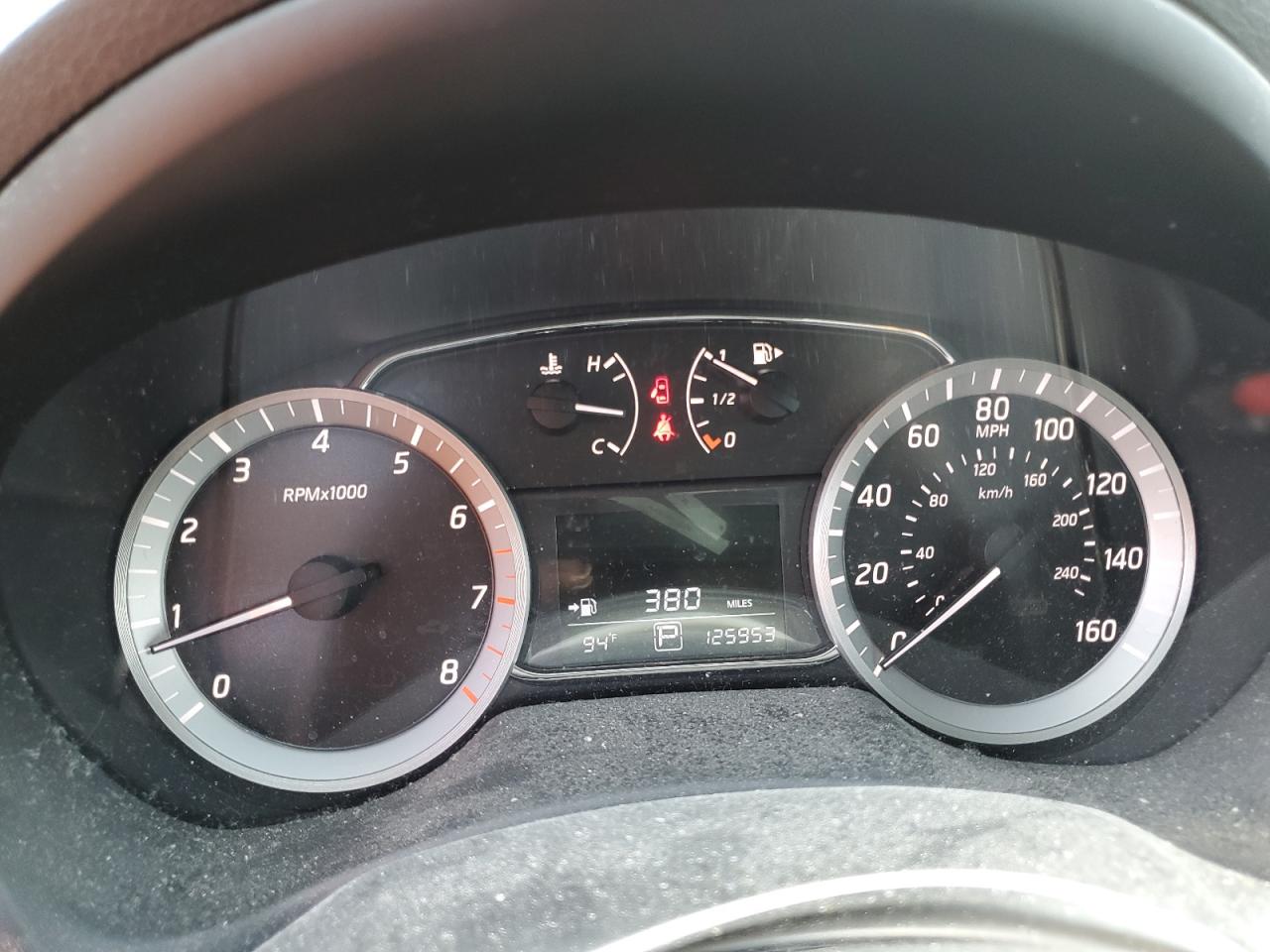 2014 Nissan Sentra - Image 9