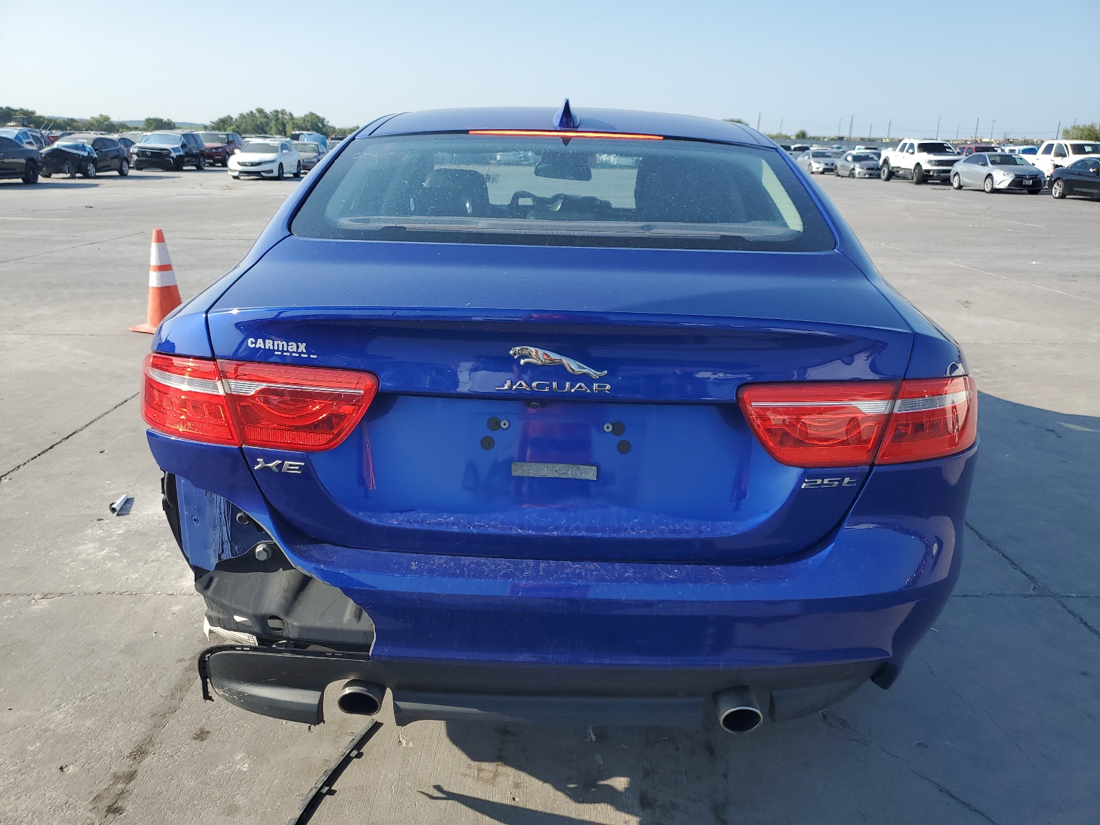SAJAD4BGXHA963991 2017 Jaguar Xe Premium