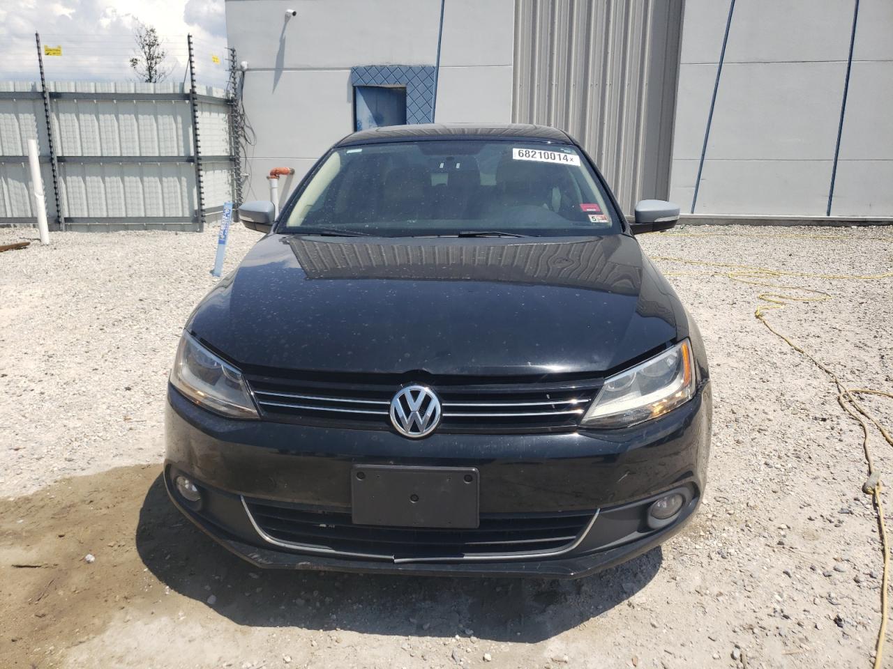 2011 Volkswagen Jetta Sel VIN: 3VWLX7AJ2BM035452 Lot: 68210014