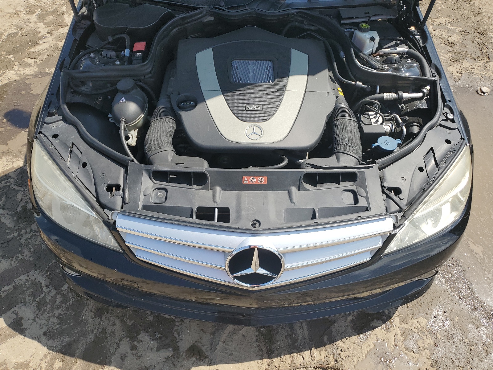 WDDGF5EB6AR109635 2010 Mercedes-Benz C 300