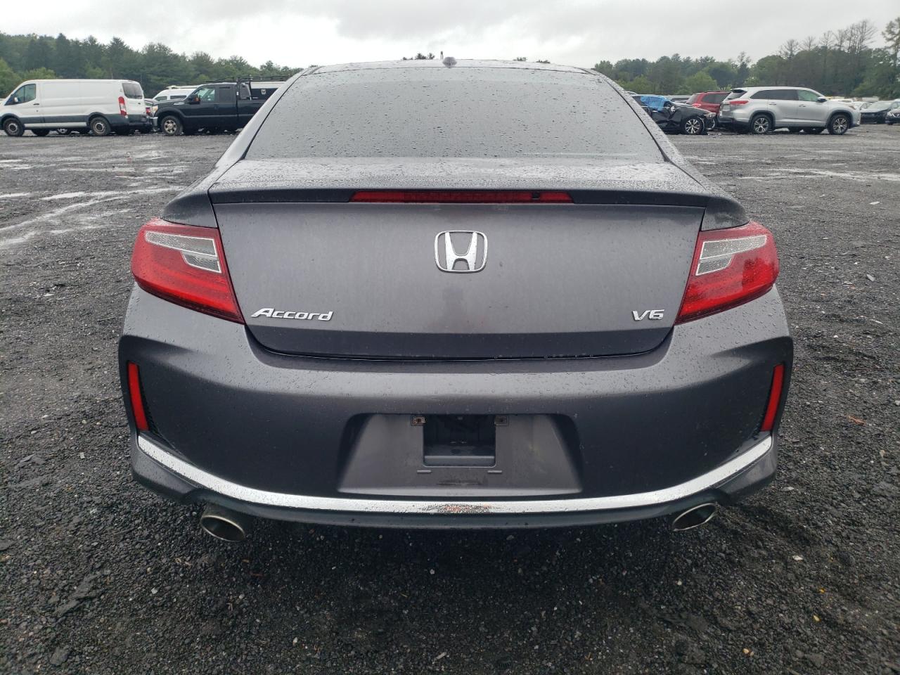 1HGCT2B86GA003817 2016 Honda Accord Exl