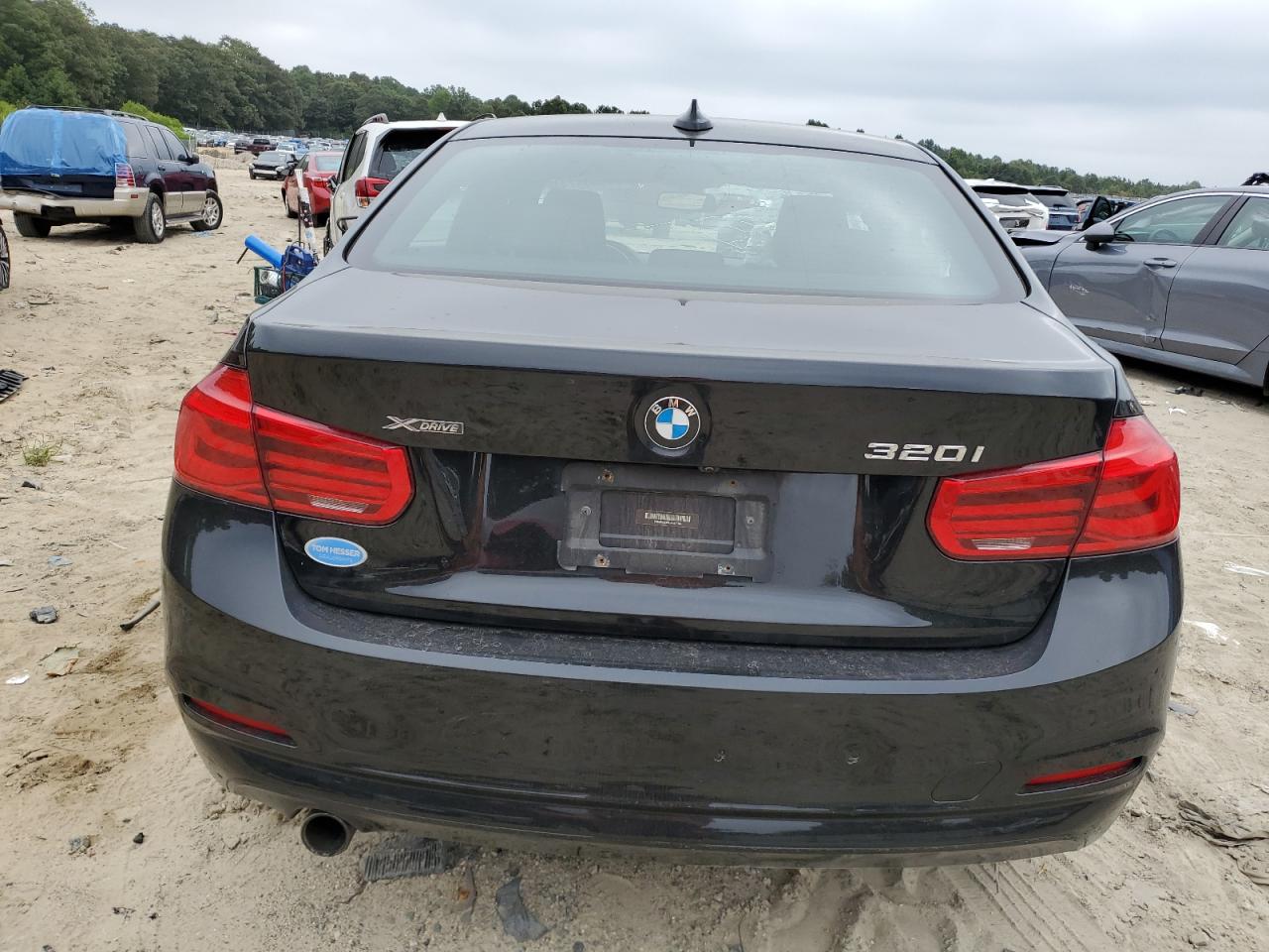 WBA8A3C55JA487164 2018 BMW 320 Xi