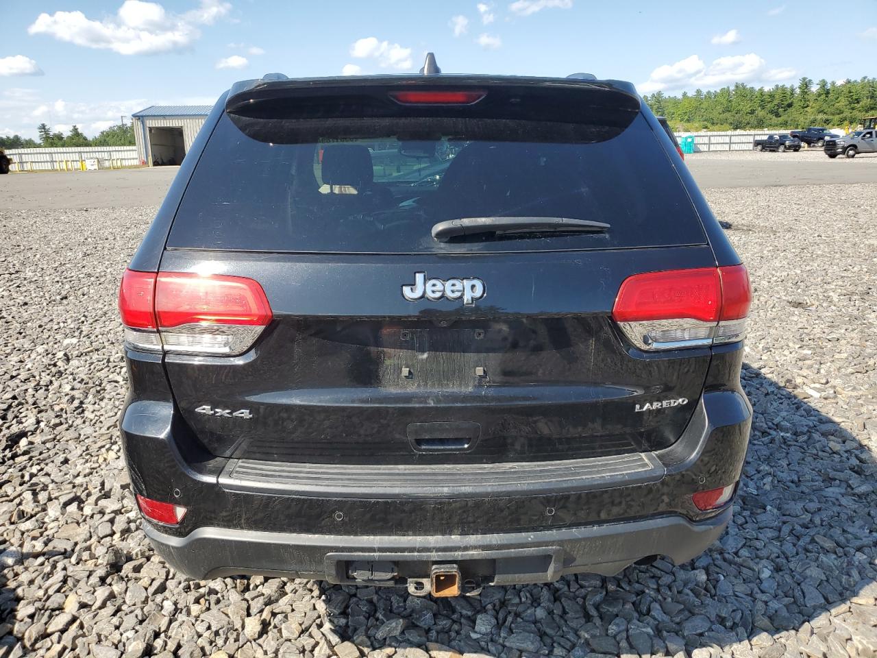 1C4RJFAG5HC816053 2017 Jeep Grand Cherokee Laredo