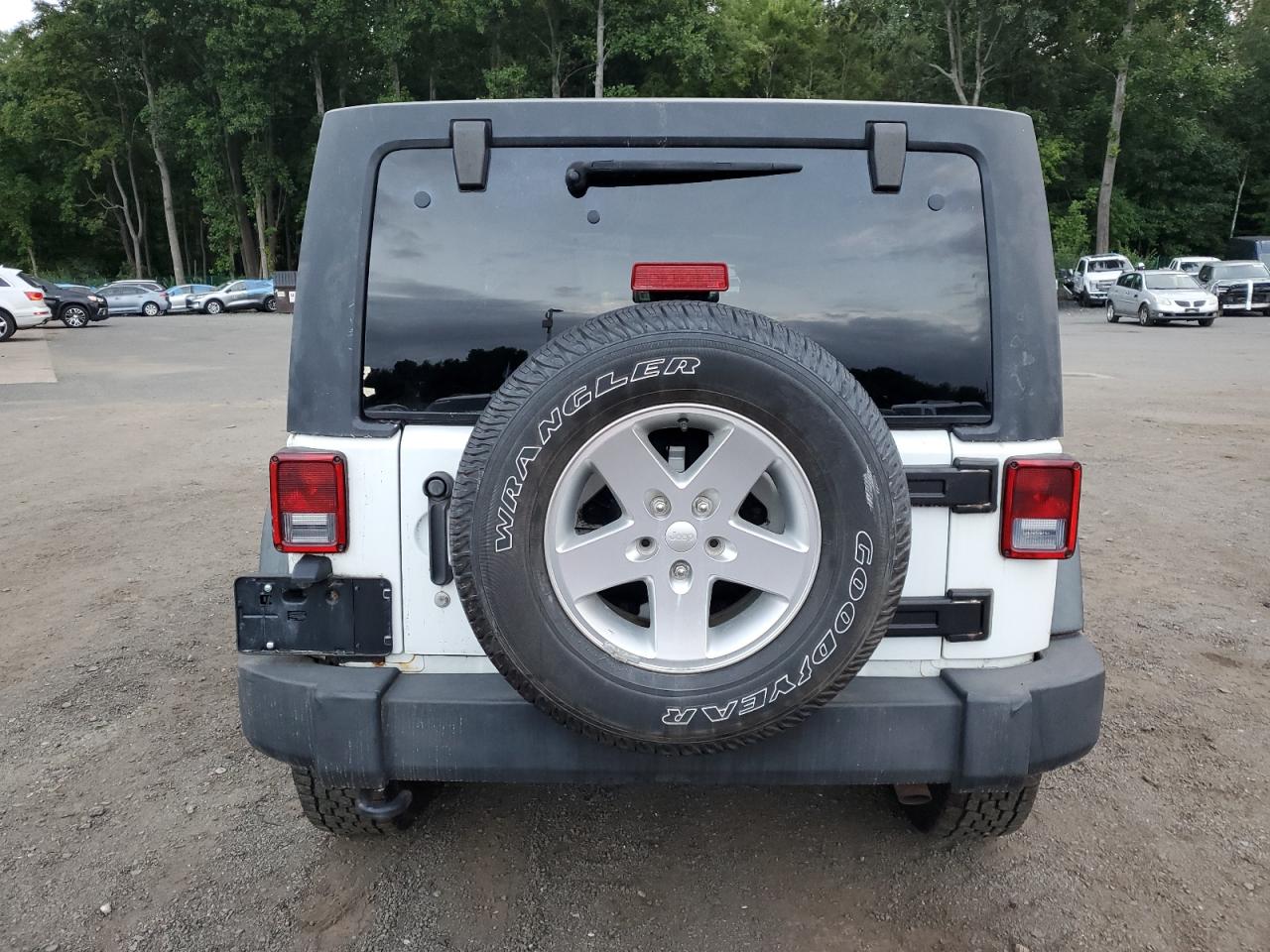 2014 Jeep Wrangler Unlimited Sport VIN: 1C4BJWDG7EL269084 Lot: 69699054