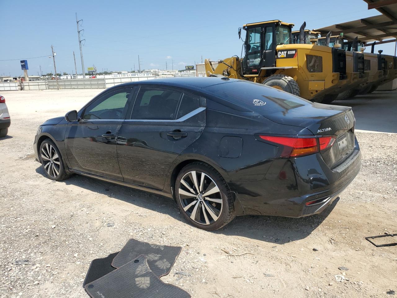 1N4BL4CV4LN322135 Nissan Altima SR 2