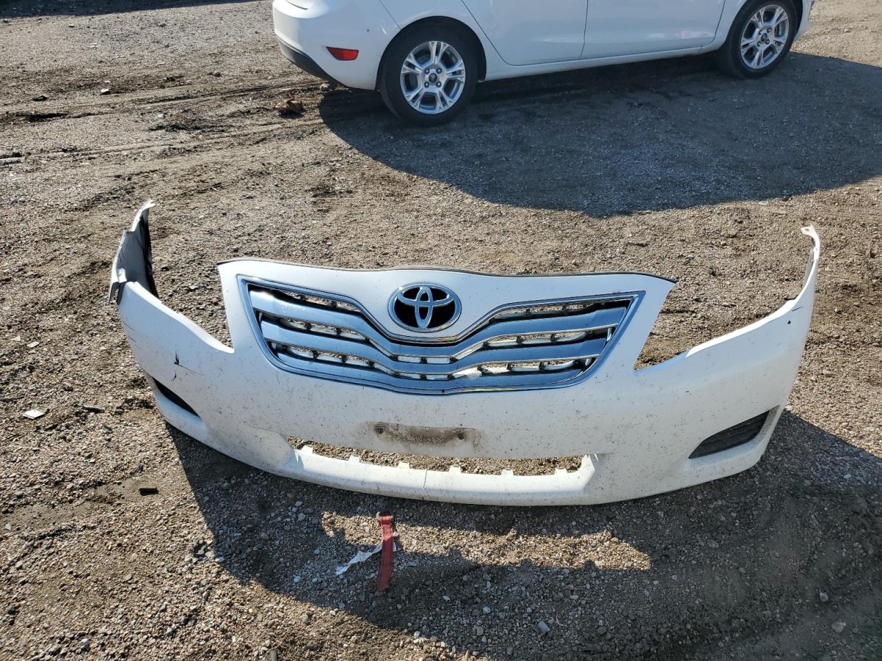 2010 Toyota Camry - Image 12