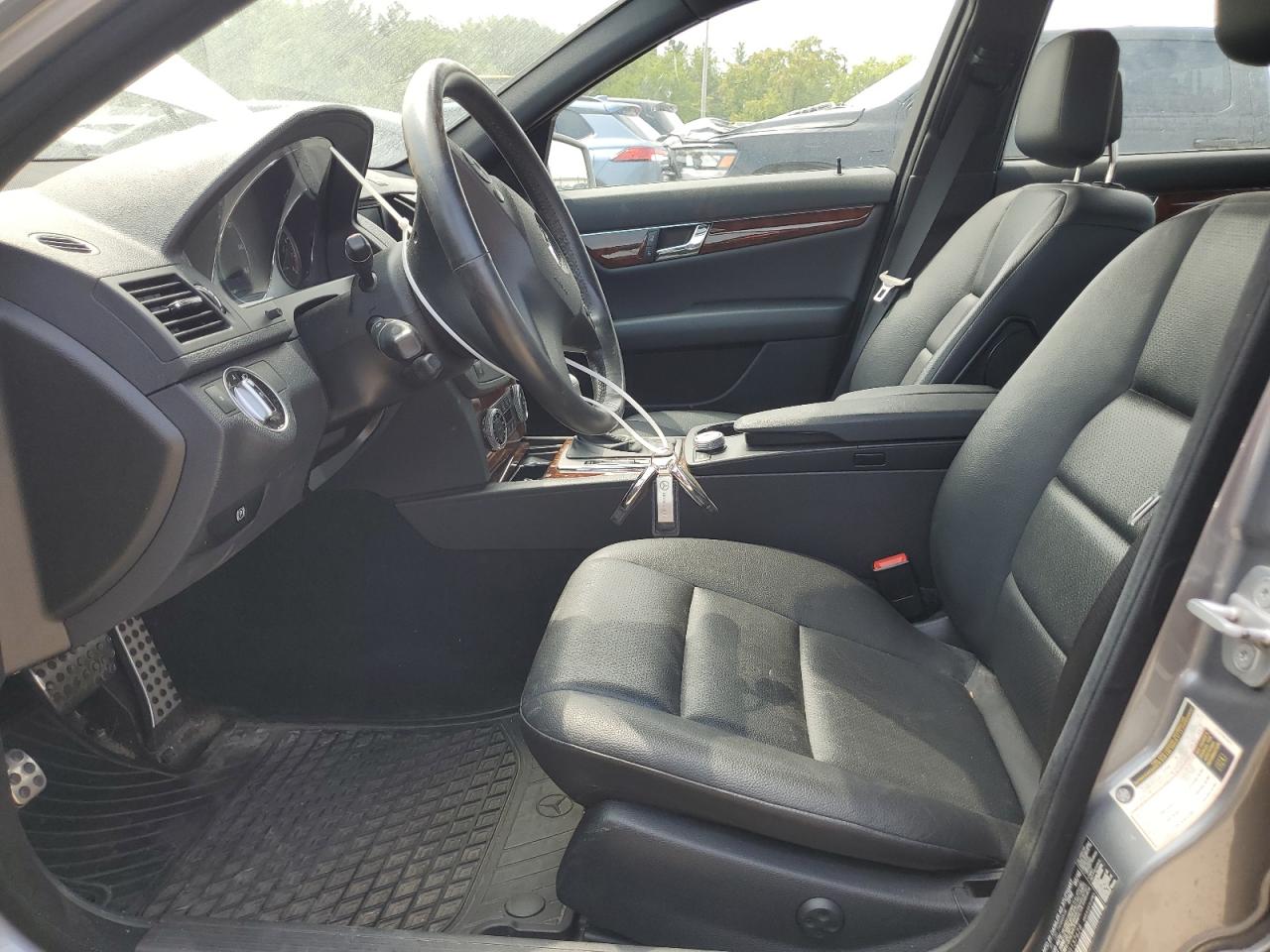 2011 Mercedes-Benz C 300 4Matic VIN: WDDGF8BB7BR137628 Lot: 65804624