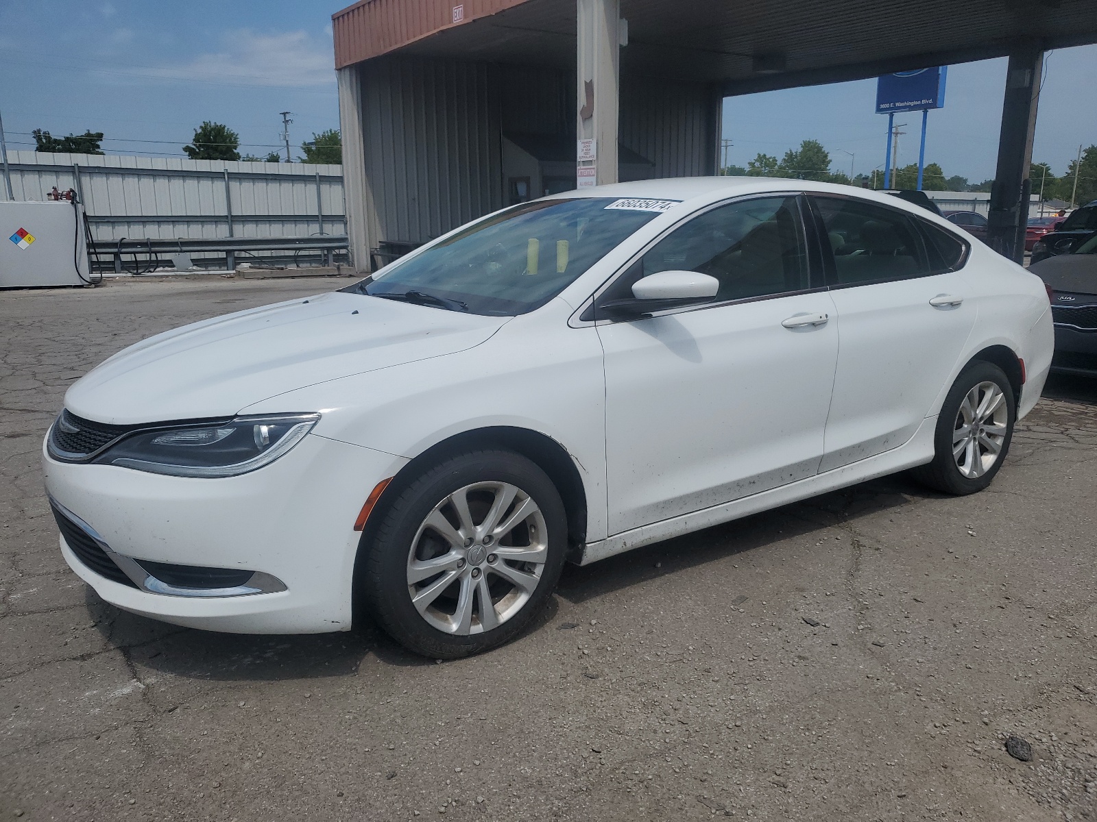 2016 Chrysler 200 Limited vin: 1C3CCCAB4GN136171