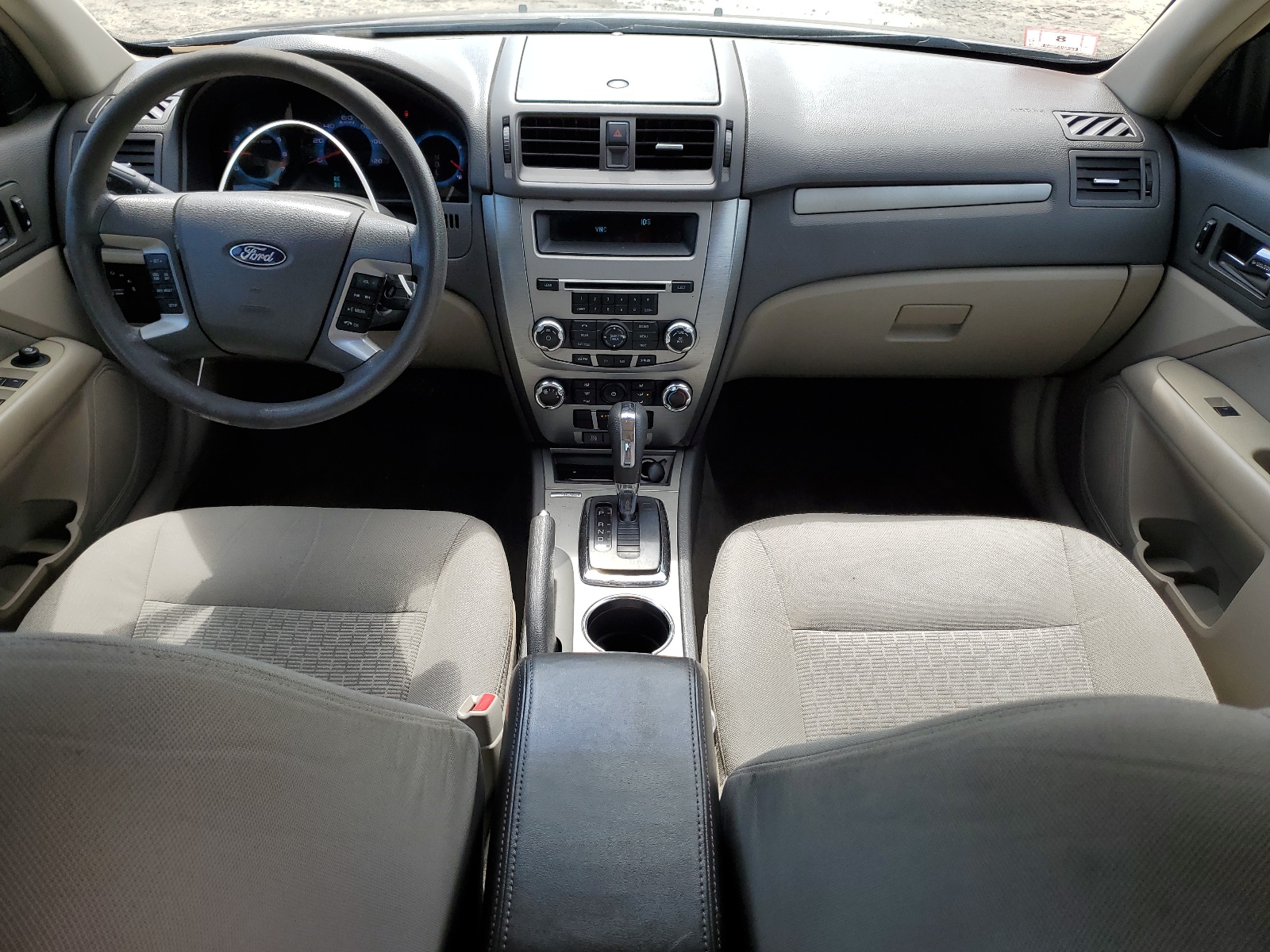 3FAHP0HA4BR118945 2011 Ford Fusion Se