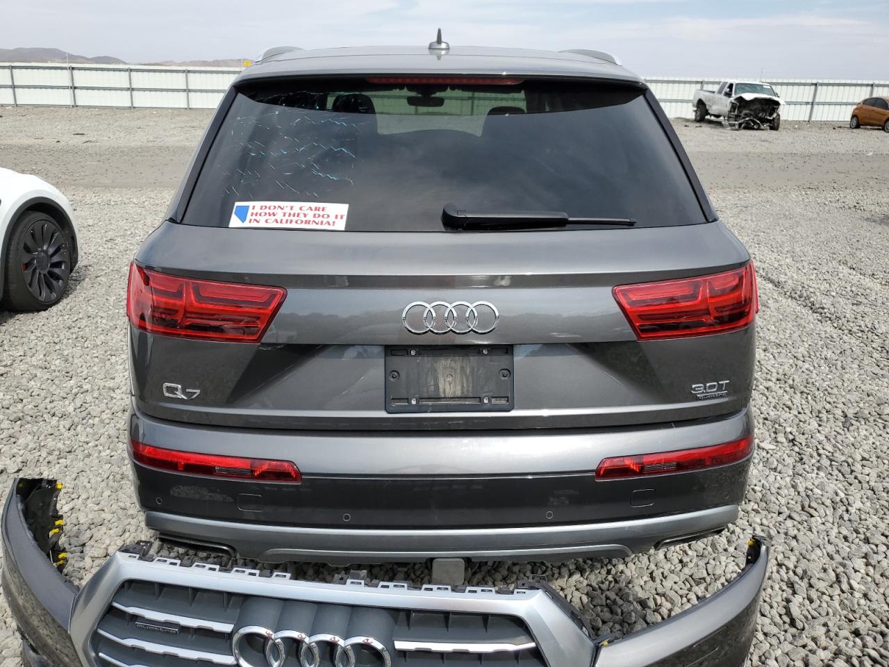 WA1VAAF70JD036093 2018 Audi Q7 Prestige