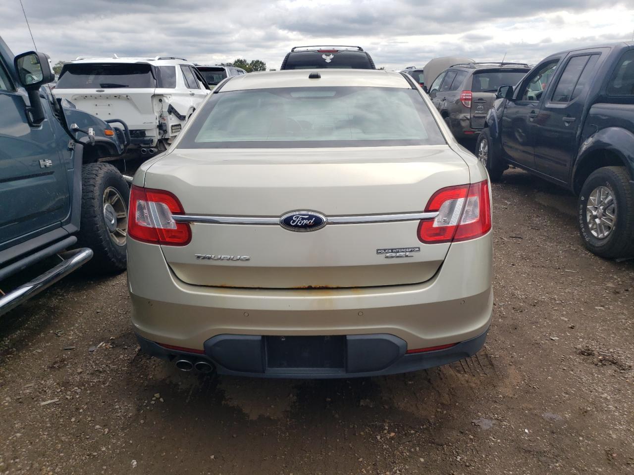 1FAHP2EW8AG156275 2010 Ford Taurus Sel