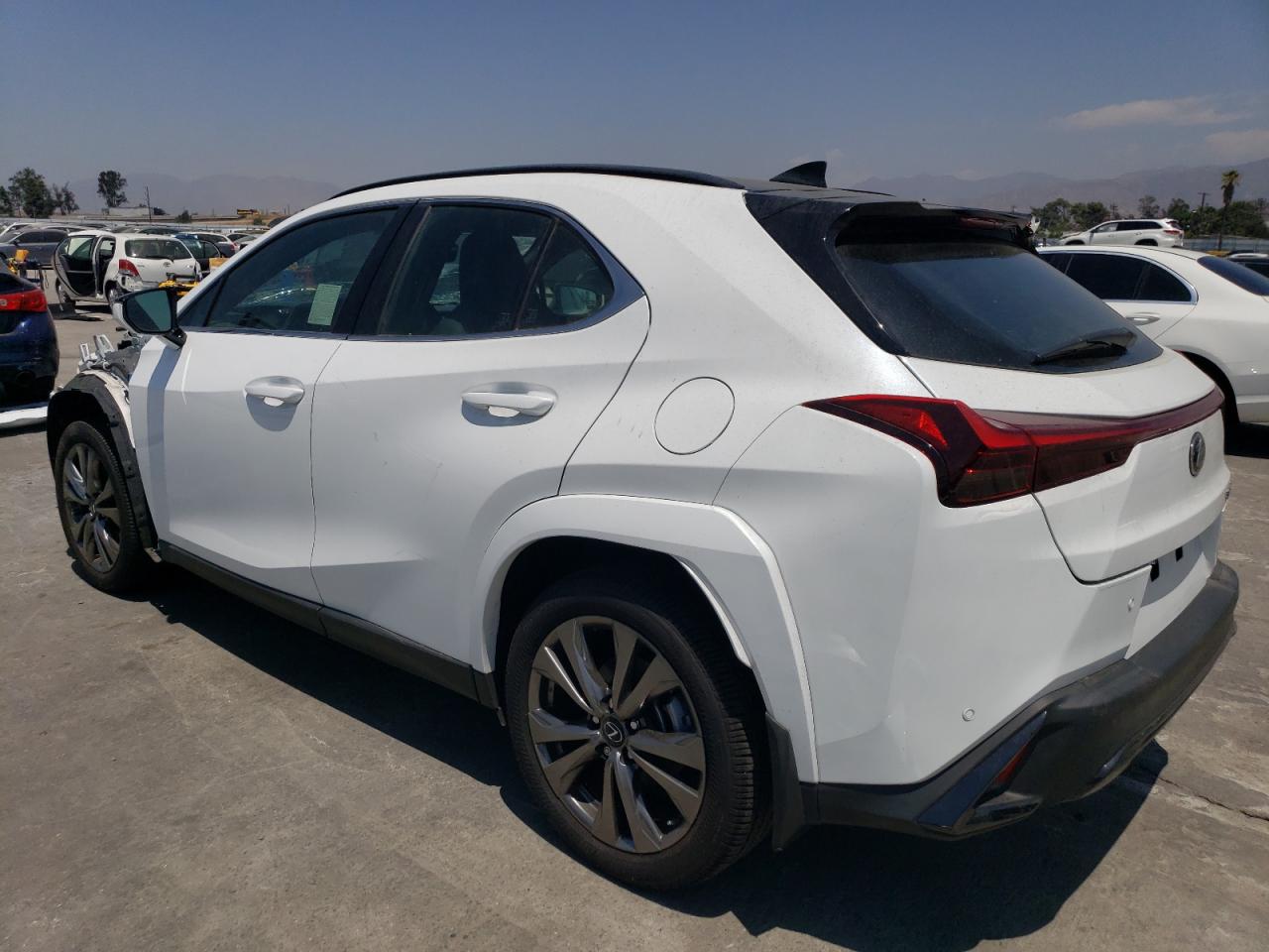 JTHB6JBH2R2168268 2024 LEXUS UX - Image 2