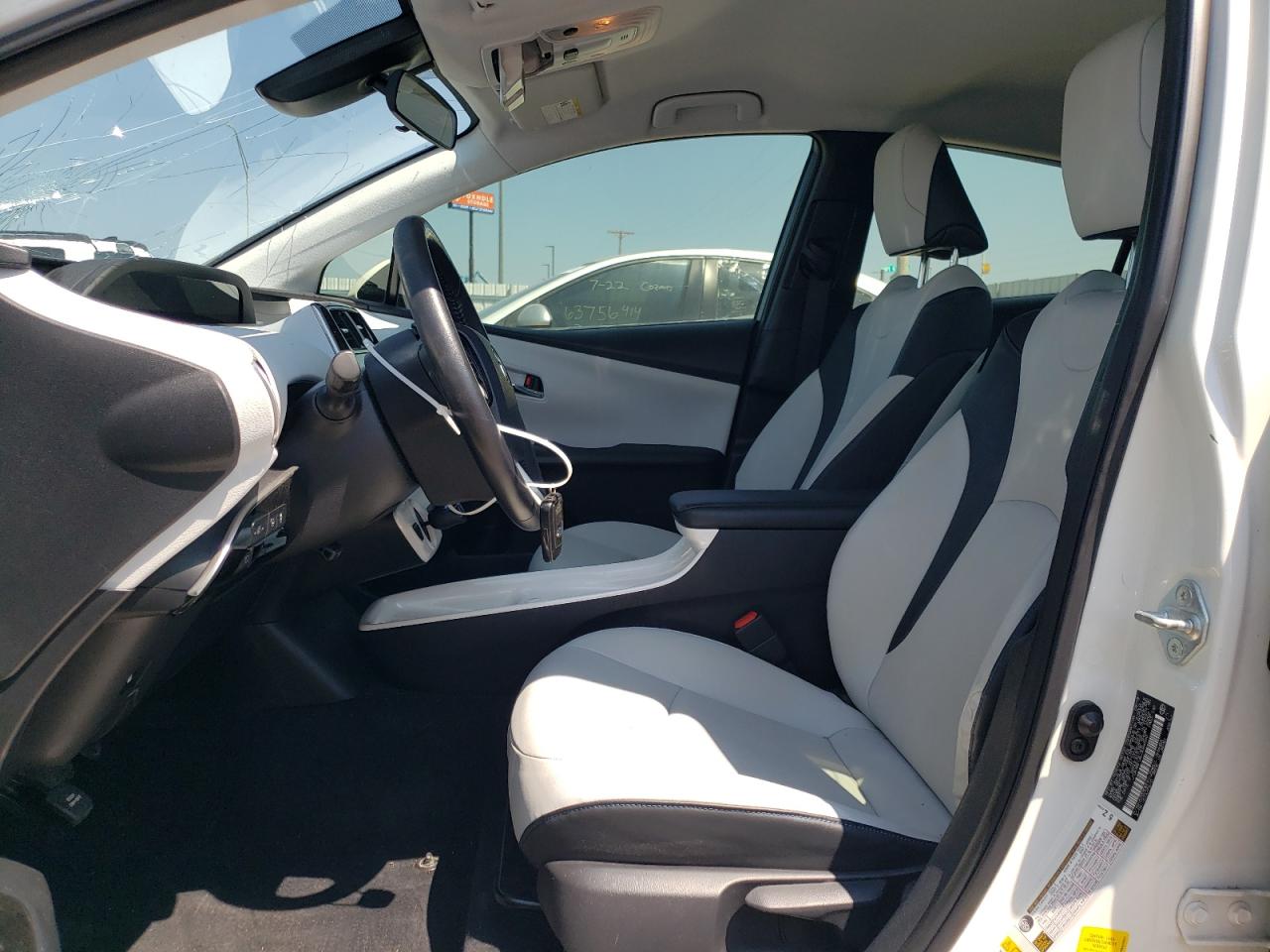 2018 Toyota Prius VIN: JTDKARFU8J3066560 Lot: 63854744