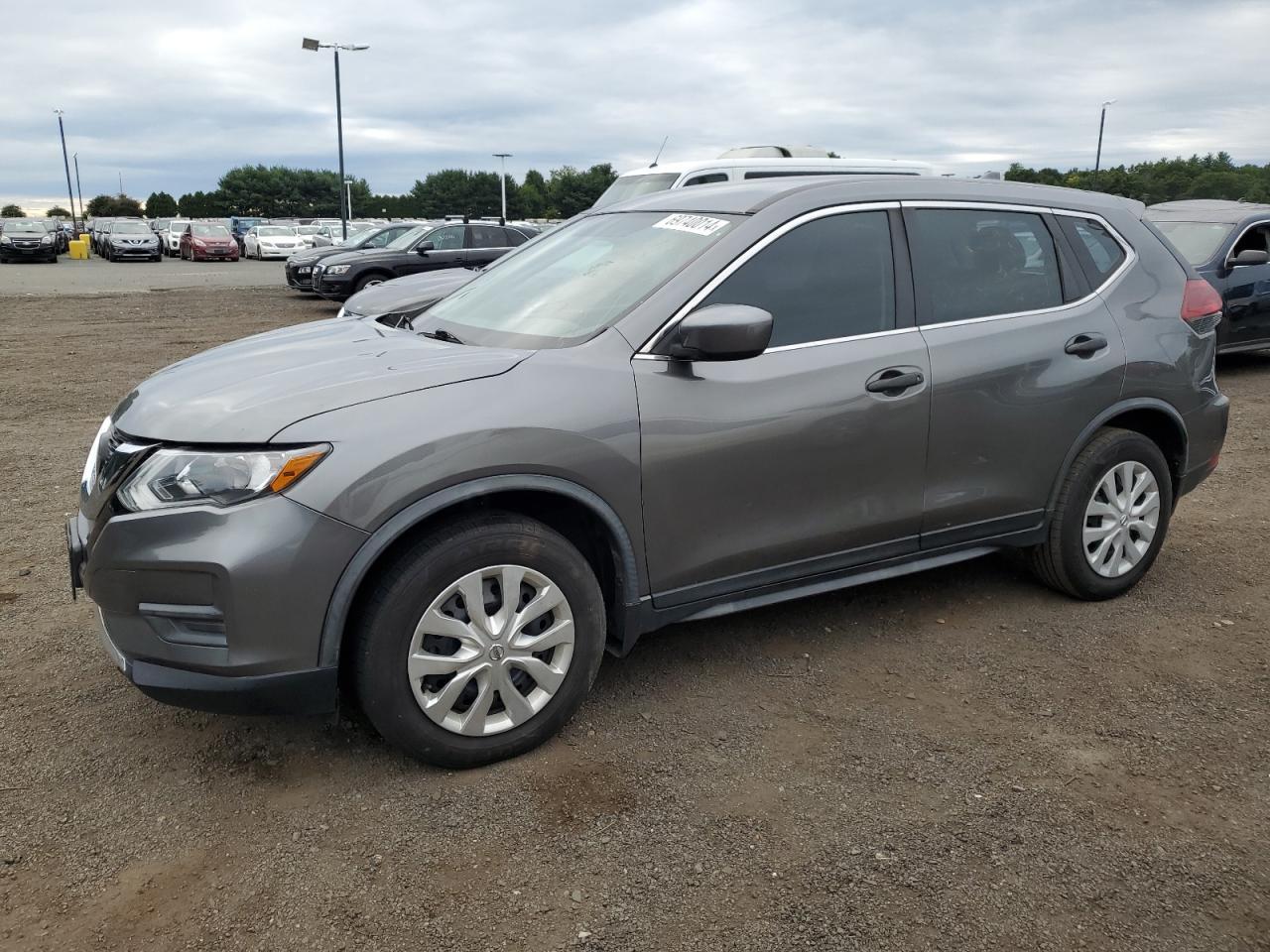 2018 Nissan Rogue S VIN: JN8AT2MV3JW330330 Lot: 69740014