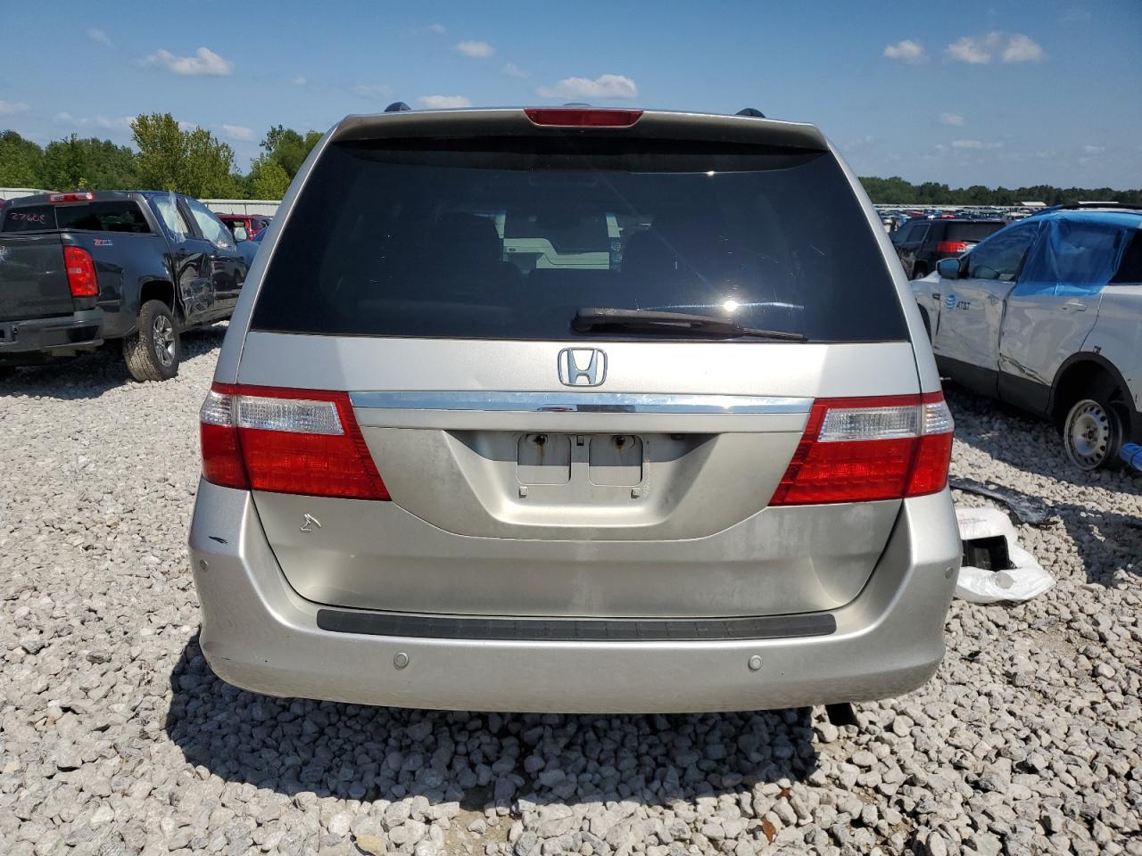 2007 Honda Odyssey Touring VIN: 5FNRL388X7B085354 Lot: 62297205