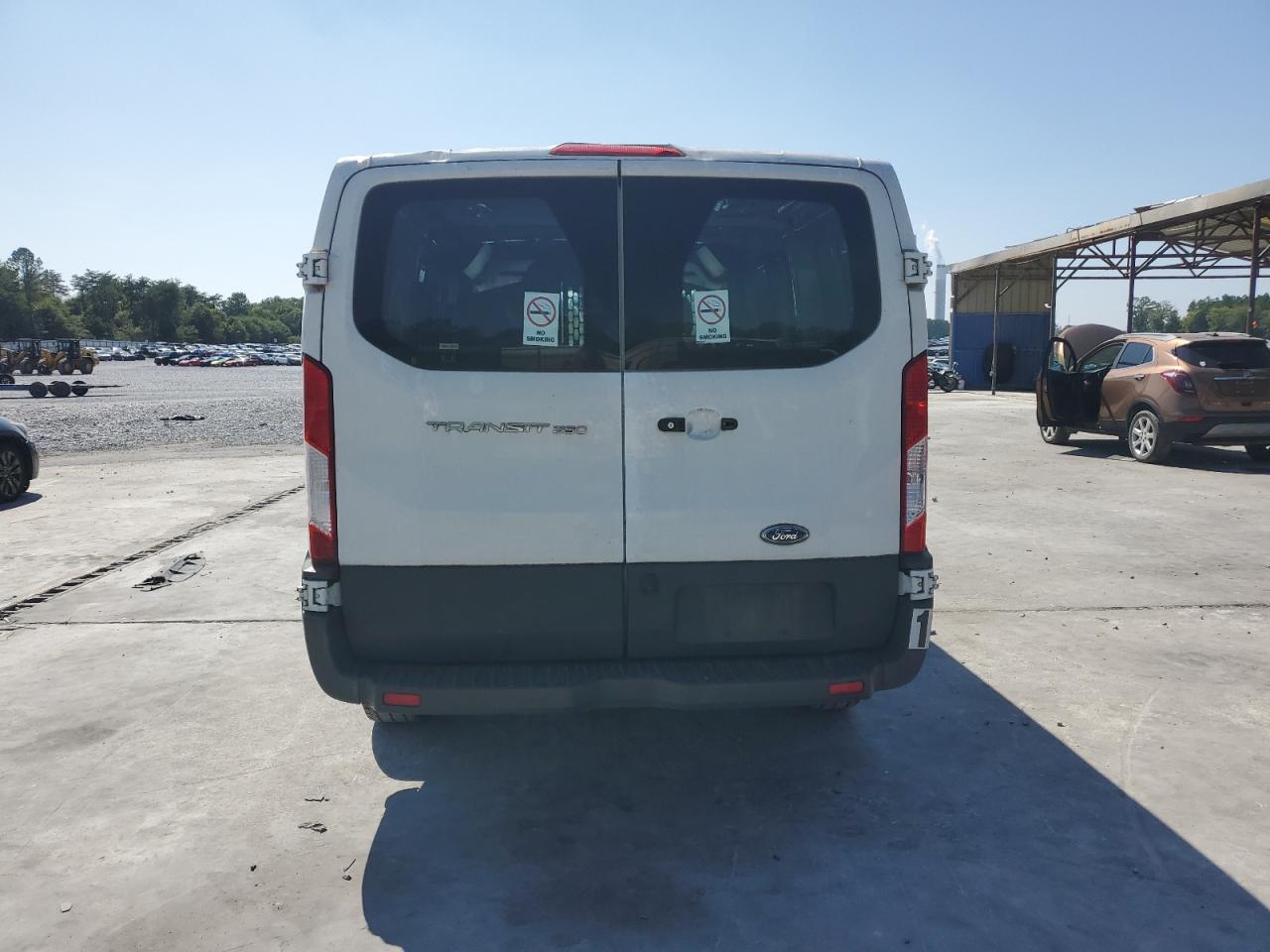 1FTYR1ZM6JKA56065 2018 Ford Transit T-250