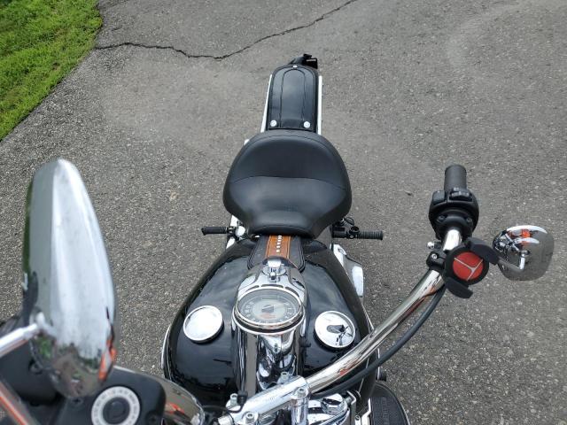 2010 HARLEY-DAVIDSON FLSTC 