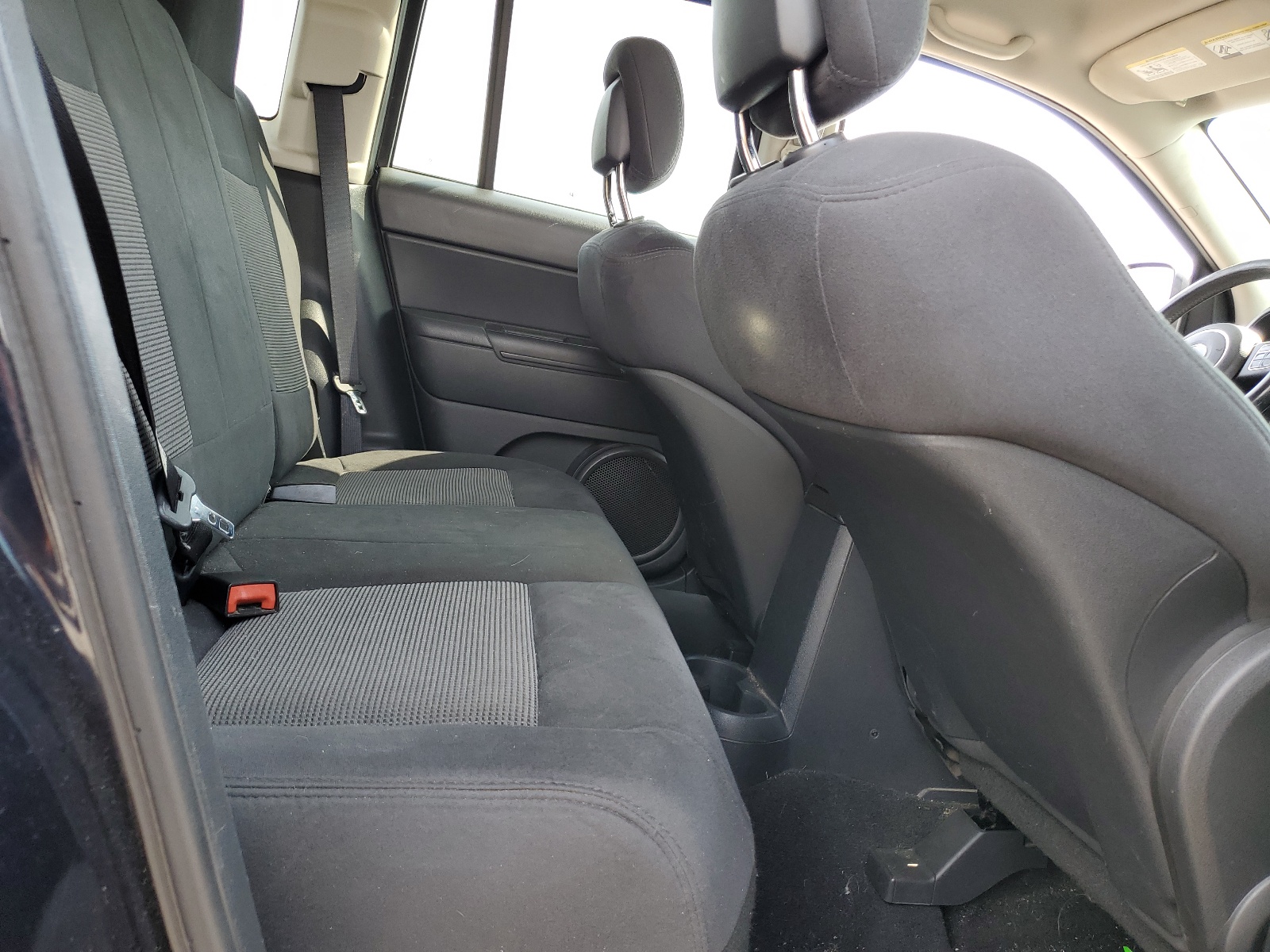 1J4NF1FB4BD193813 2011 Jeep Compass Sport