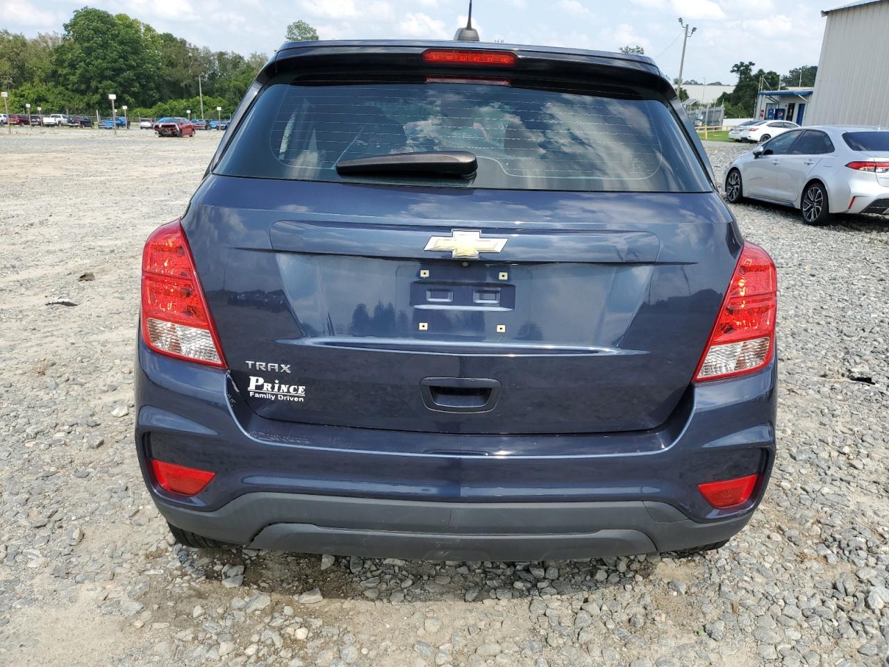 3GNCJKSB9JL182121 2018 Chevrolet Trax Ls