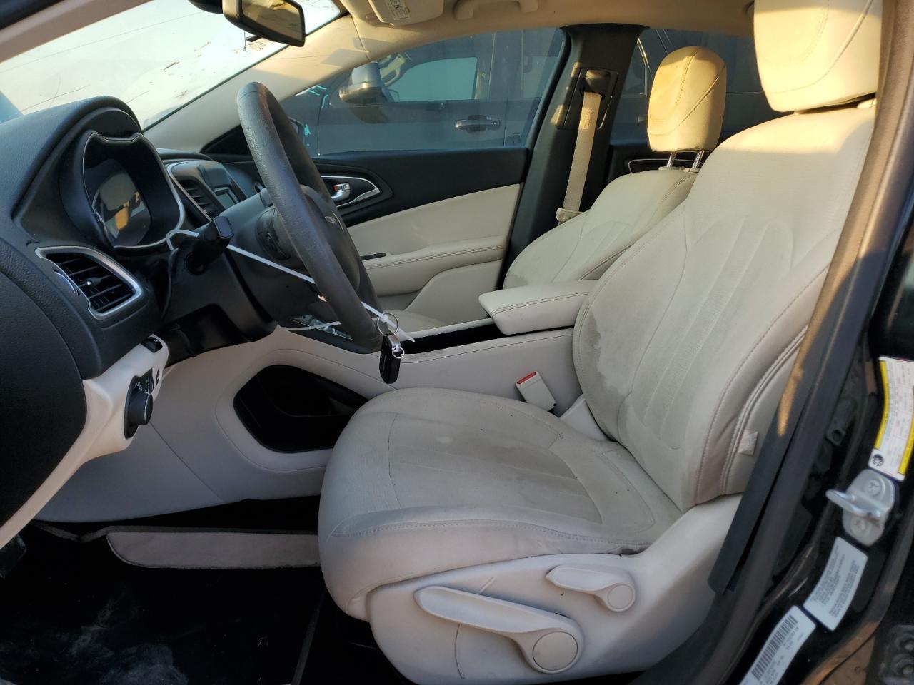 2015 Chrysler 200 Limited VIN: 1C3CCCABXFN532541 Lot: 66356684