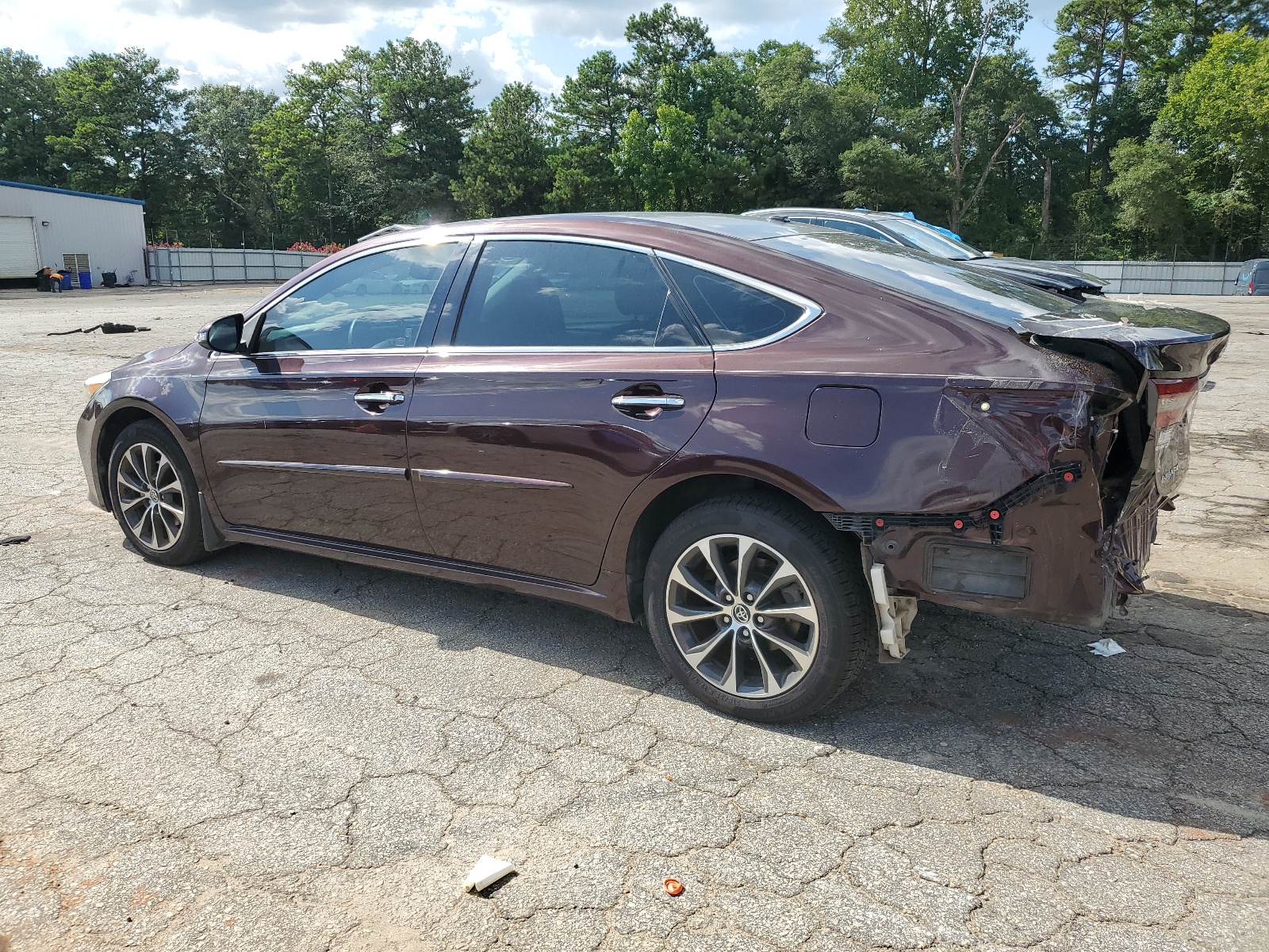 2016 Toyota Avalon Xle vin: 4T1BK1EB8GU196545