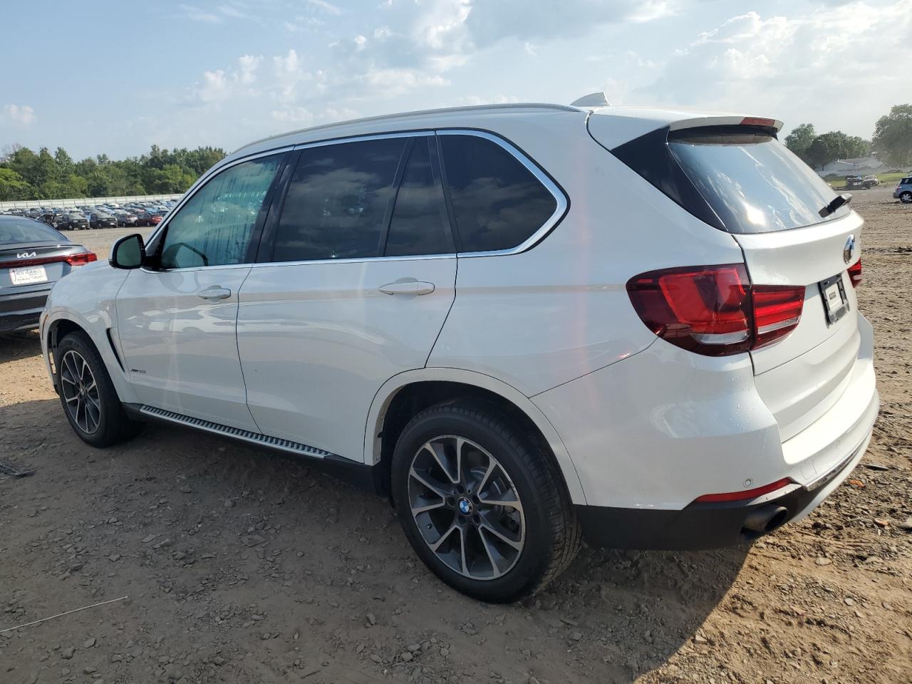 5UXKR0C57H0V65412 2017 BMW X5 - Image 2