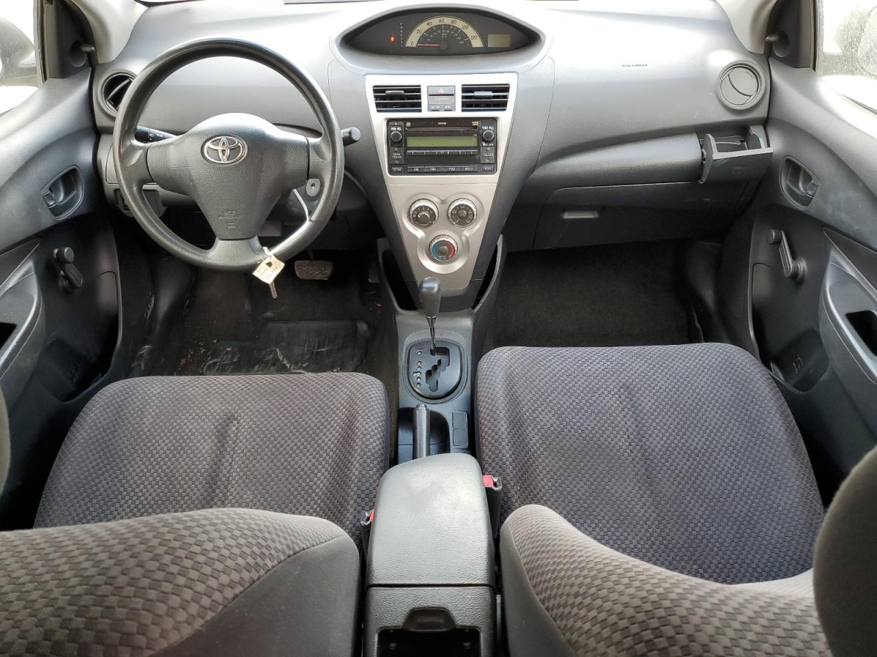 JTDBT923581269757 2008 Toyota Yaris