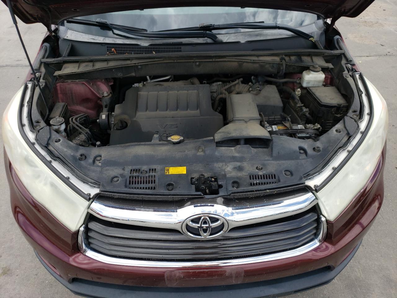 5TDJKRFHXES010930 2014 Toyota Highlander Xle