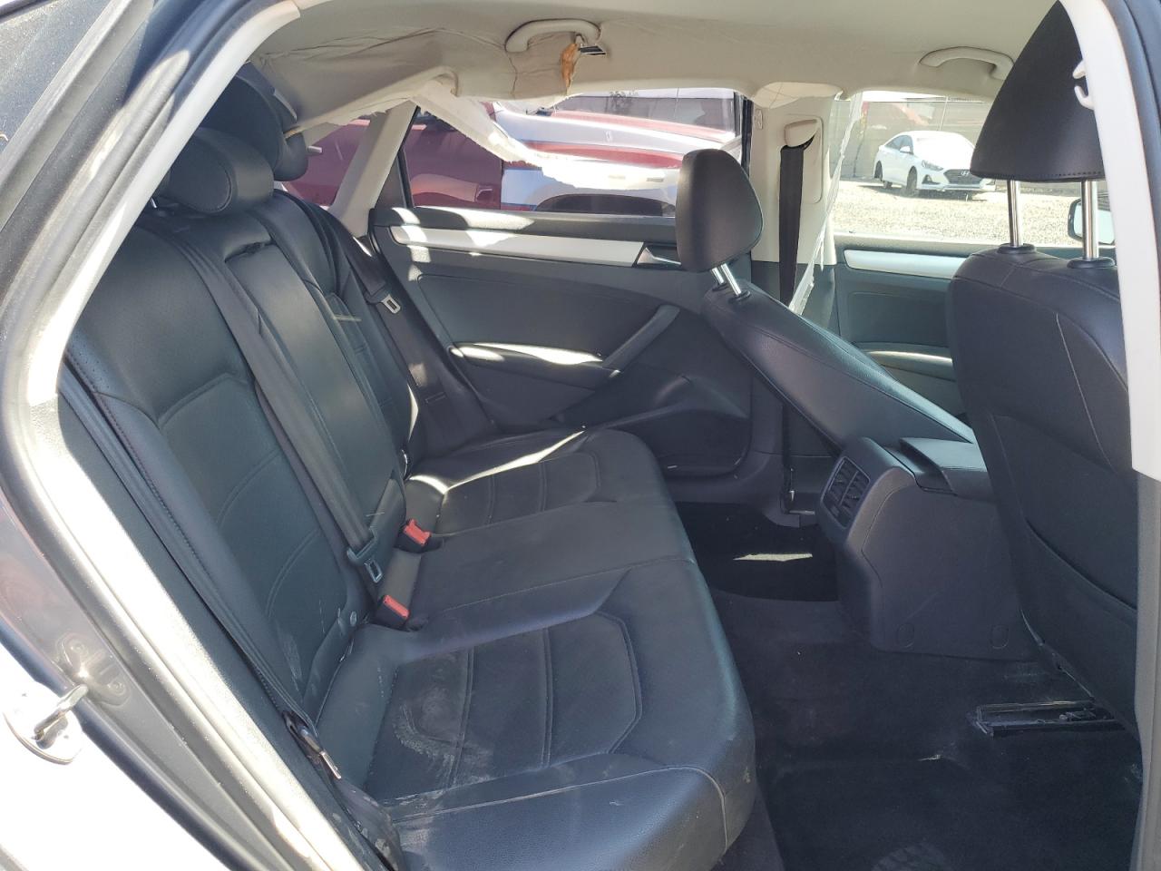 2013 Volkswagen Passat Se VIN: 1VWBP7A33DC067411 Lot: 67324914