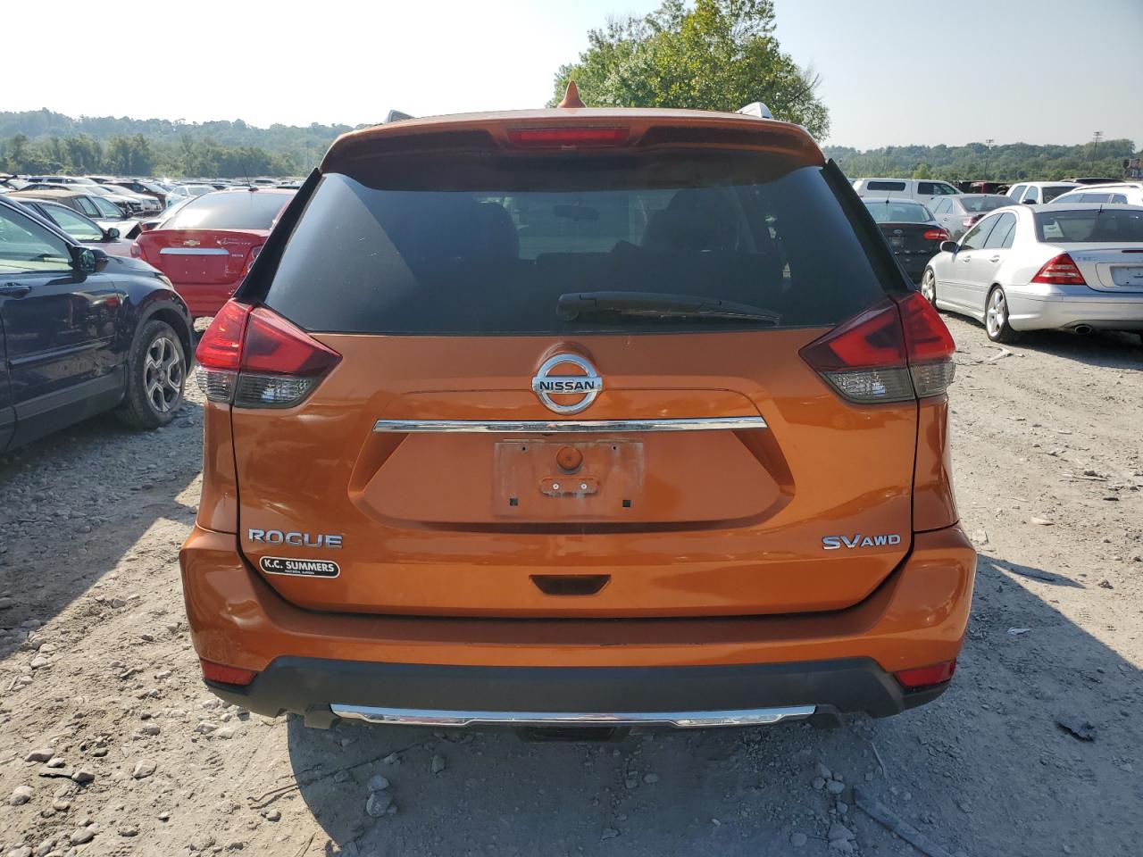 2017 Nissan Rogue Sv VIN: 5N1AT2MVXHC770998 Lot: 65909174