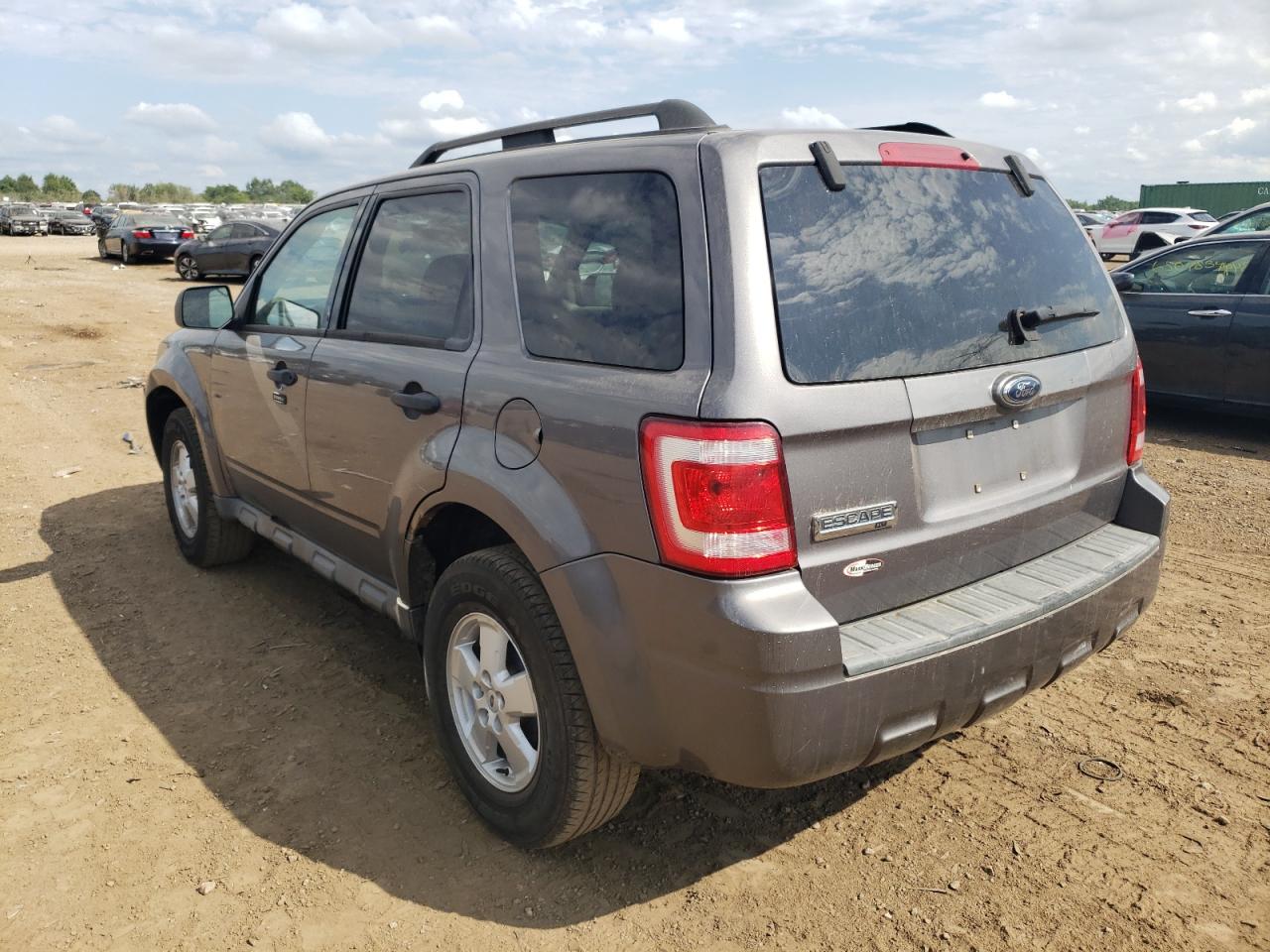2009 Ford Escape - Image 2