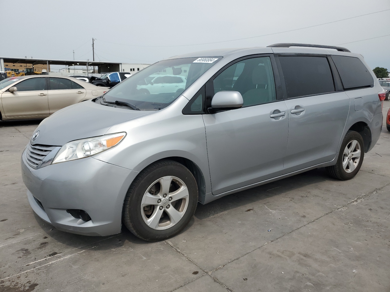 2017 Toyota Sienna Le vin: 5TDKZ3DCXHS861831