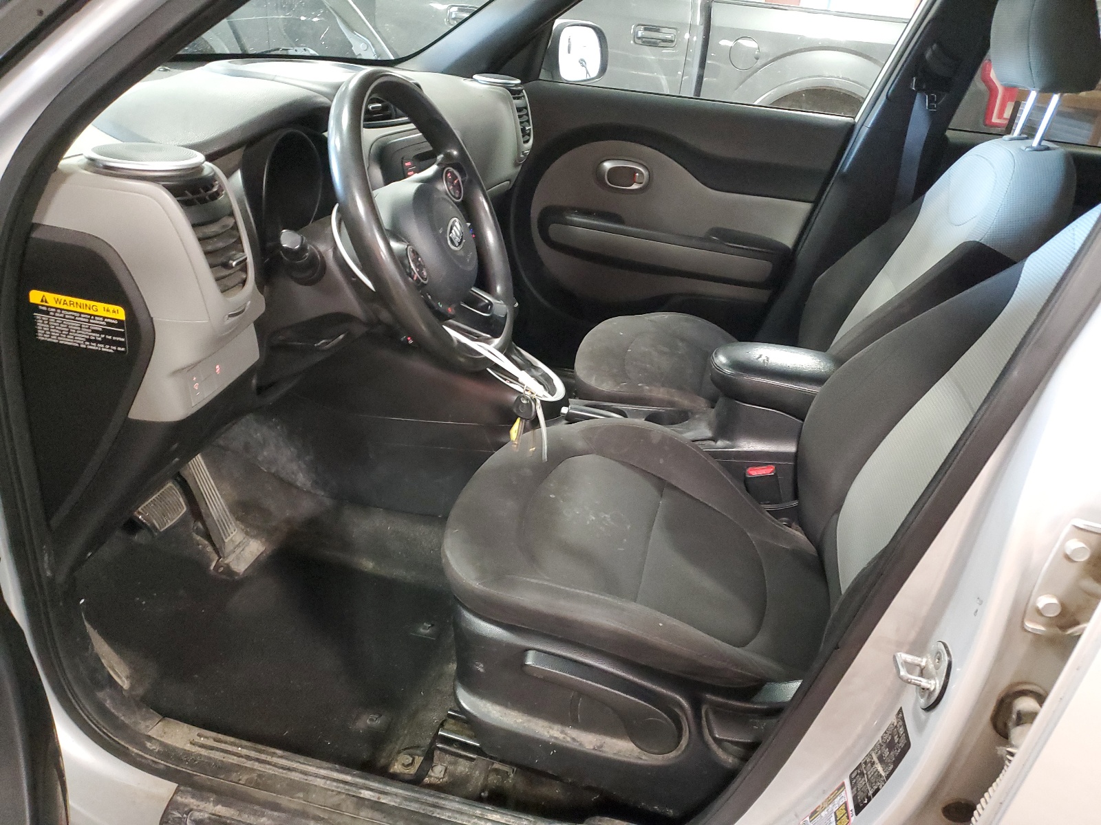 KNDJN2A22G7841966 2016 Kia Soul