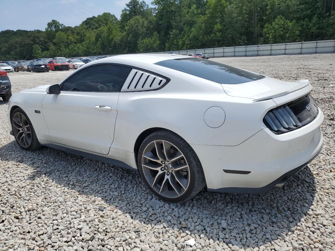 1FA6P8CF2F5406643 2015 FORD MUSTANG - Image 2