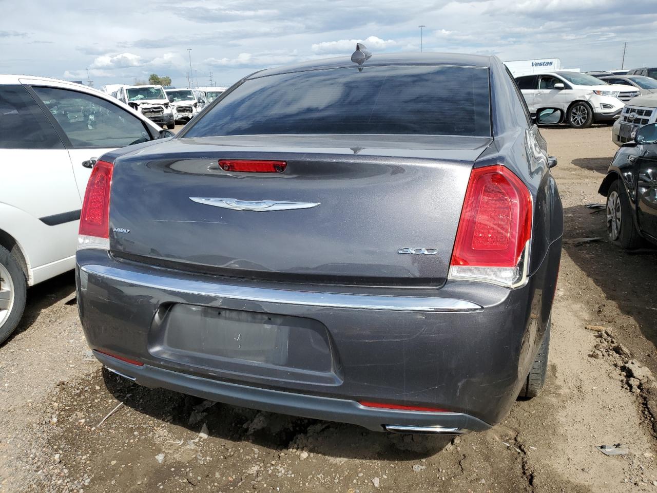 2C3CCARG2GH216937 2016 Chrysler 300 Limited