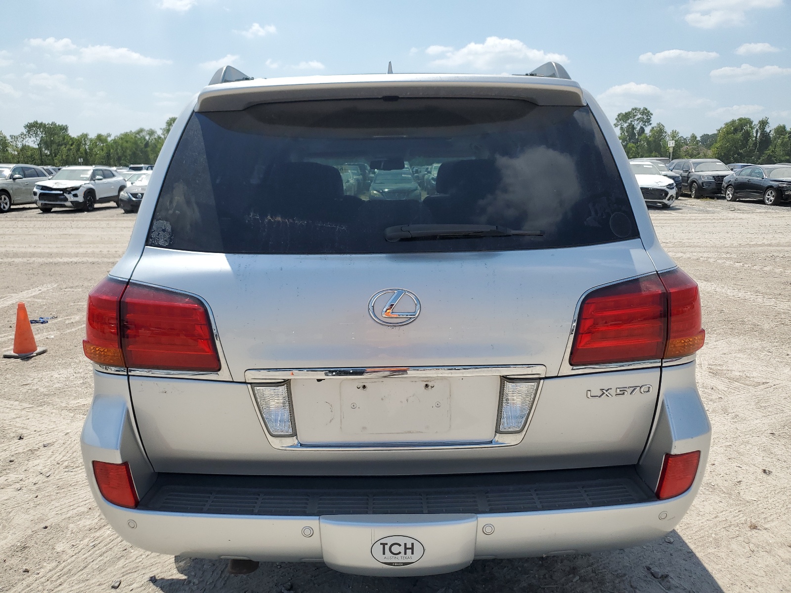 JTJHY7AX1B4074262 2011 Lexus Lx 570